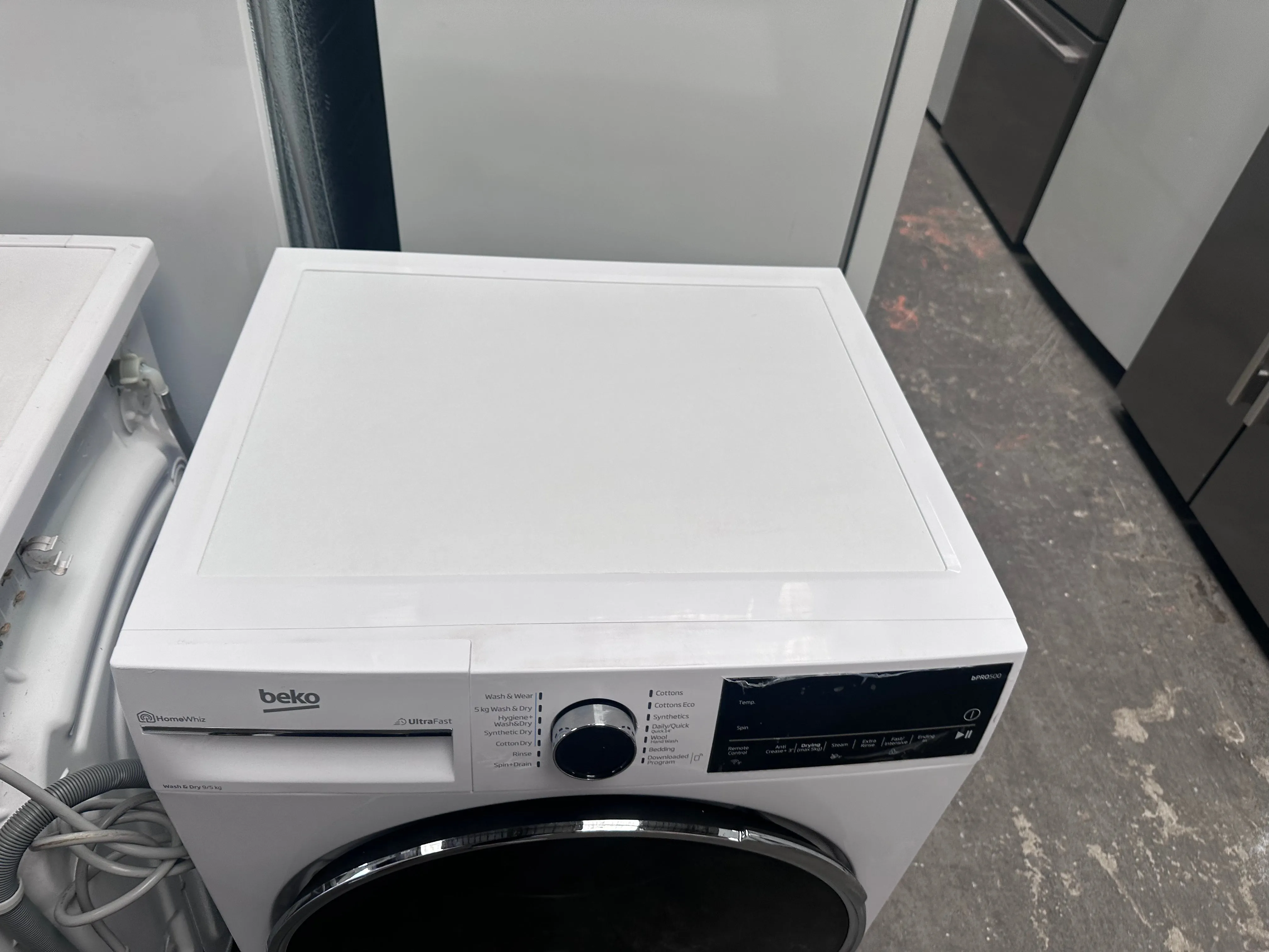 *Current Model* Beko 9kg/5kg UltraFast Washer Dryer Combo BWDB9540W [Carton Damage]