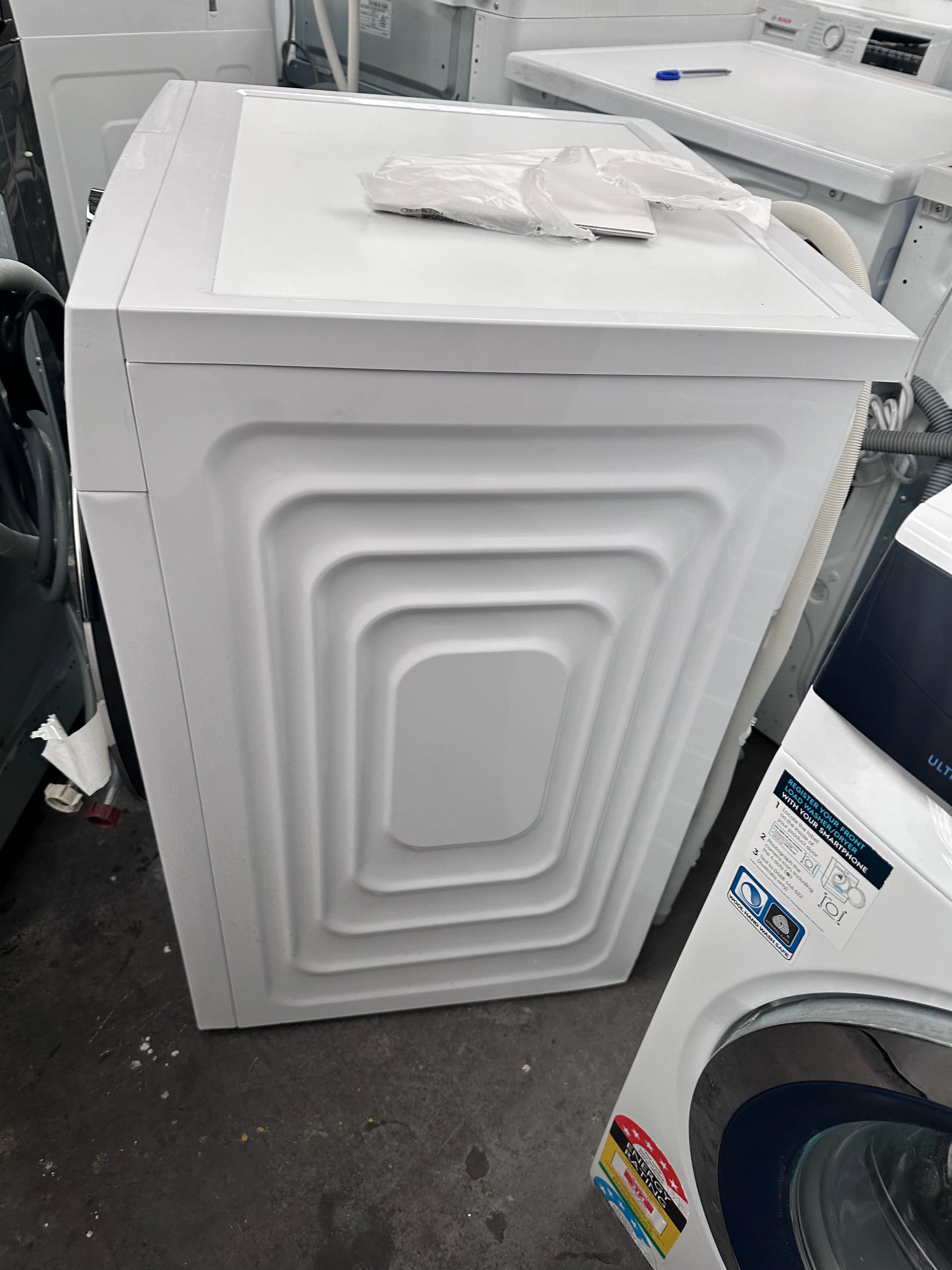 *Current Model* Beko 9kg/5kg UltraFast Washer Dryer Combo BWDB9540W [Carton Damage]