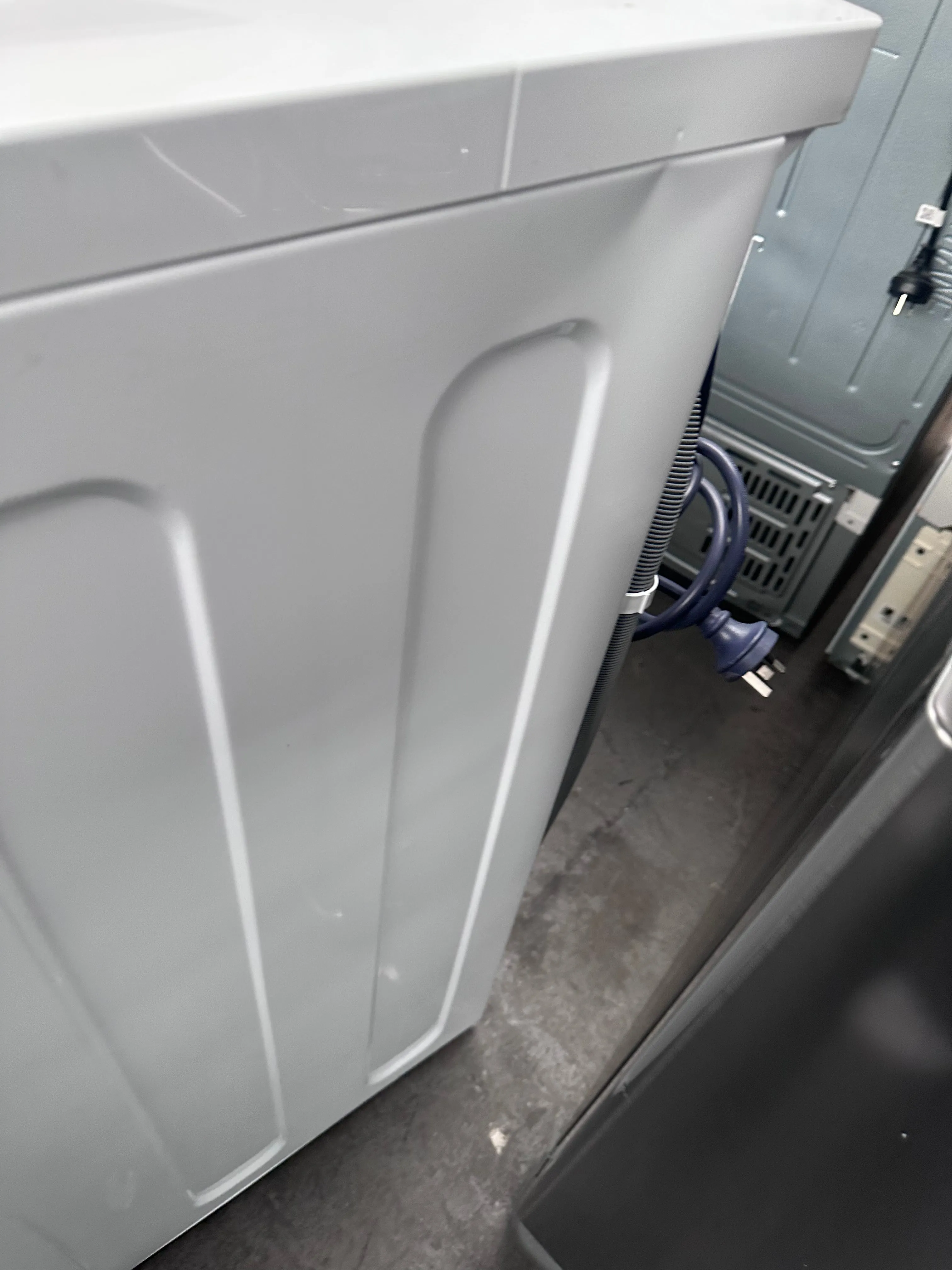 *Current Model* Fisher & Paykel Series 3 9kg Front Loader WH9060J3 [Factory Second]