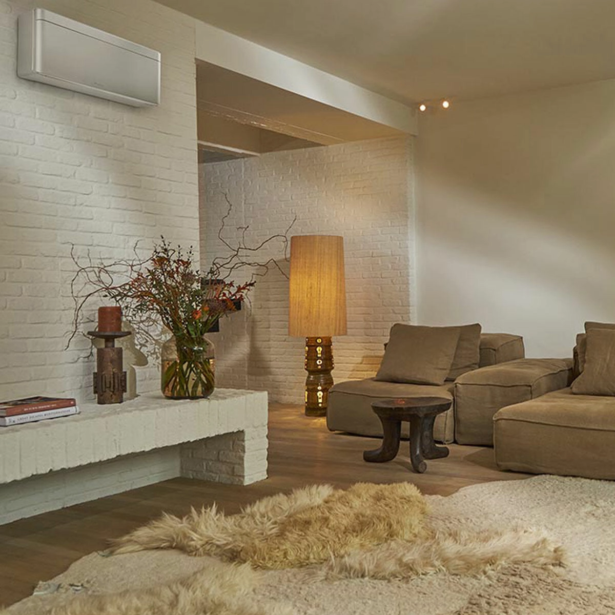 Daikin Stylish Silver dual split air conditioner 9000 9000 BTU inverter A    wifi external unit 5 kW