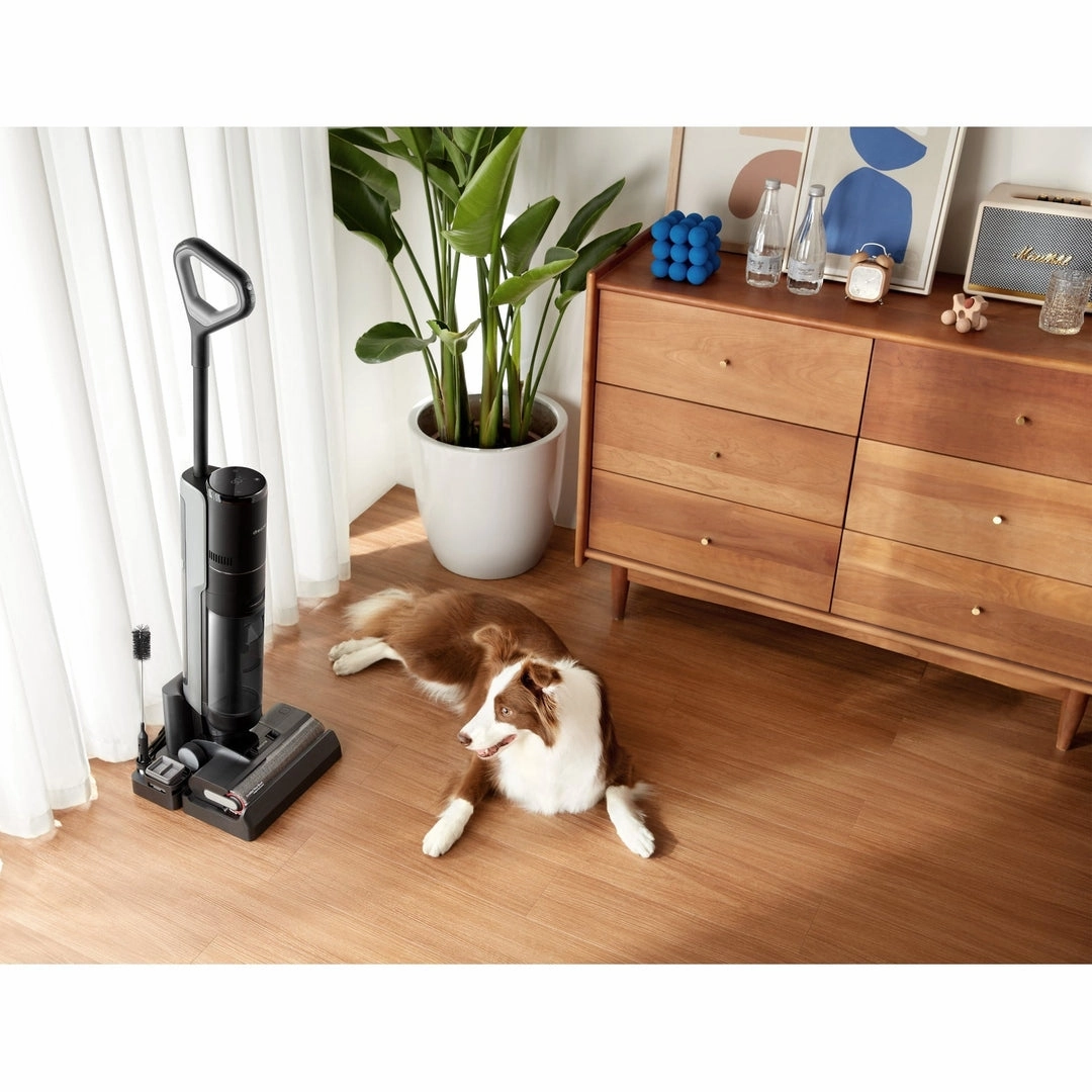 Dreame H12 Pro Wet and Dry Vacuum with Edge-to-edge cleaning | HHR25A