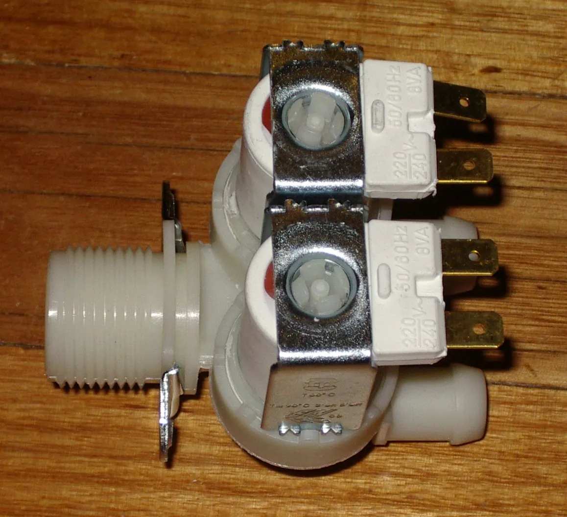 Dual Outlet 14mm Straight Inlet Valve - Part No. WV024