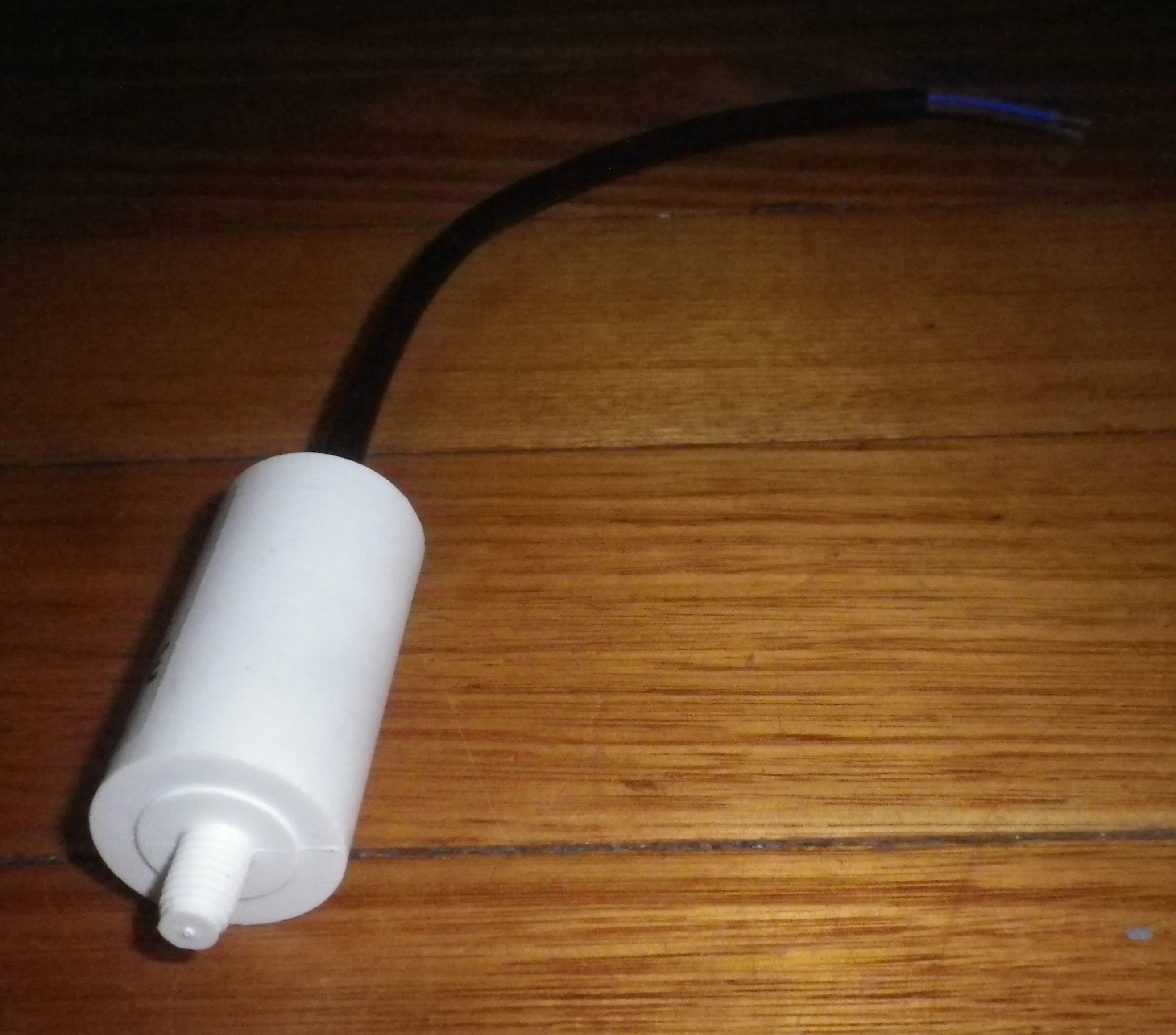 Ducati 4uF 450Volt Motor Run Capacitor with Wires - Part # 4.16.10.06.14