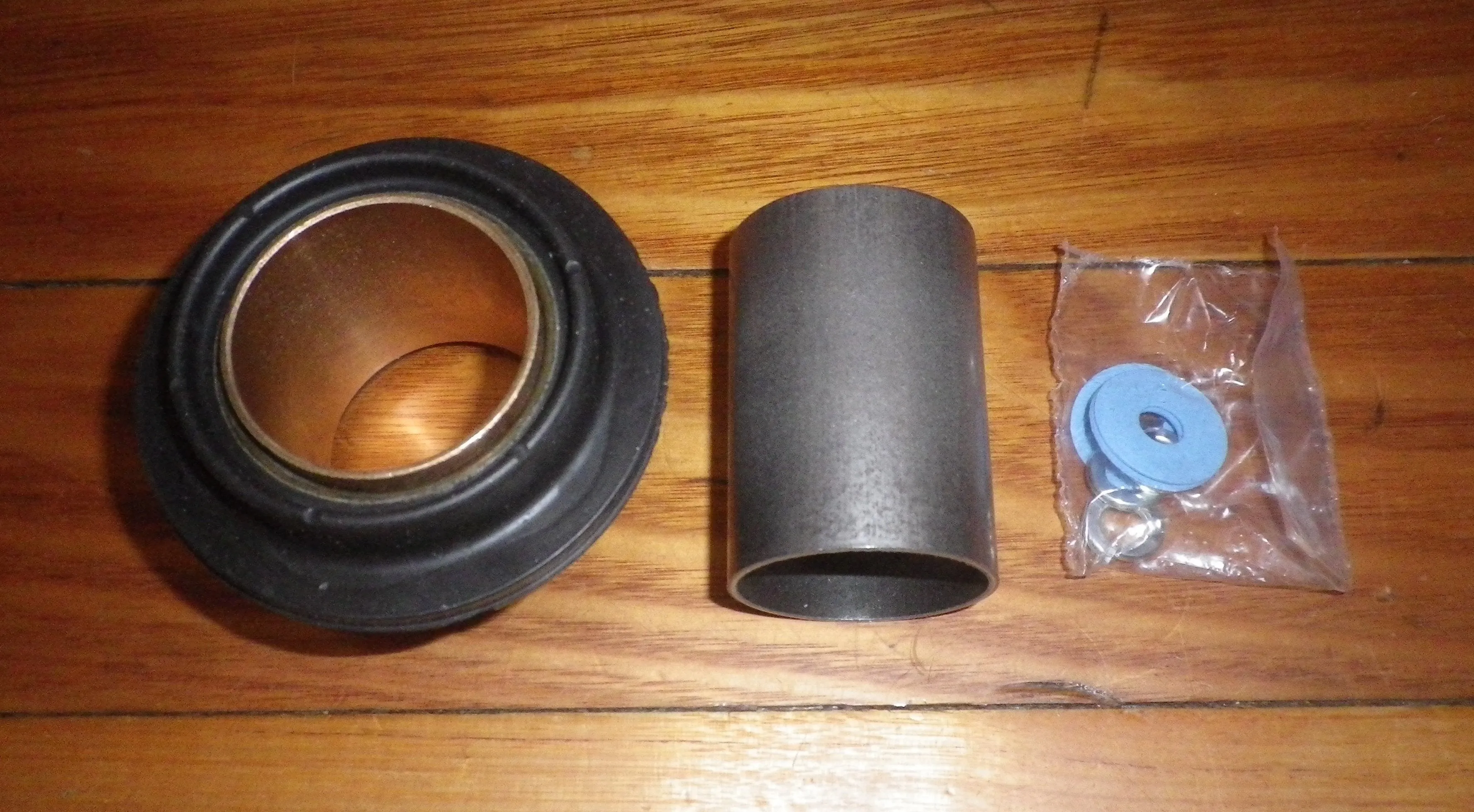 Early Maytag Centre Tub Bush & Seal Kit - Part # 6-2040130