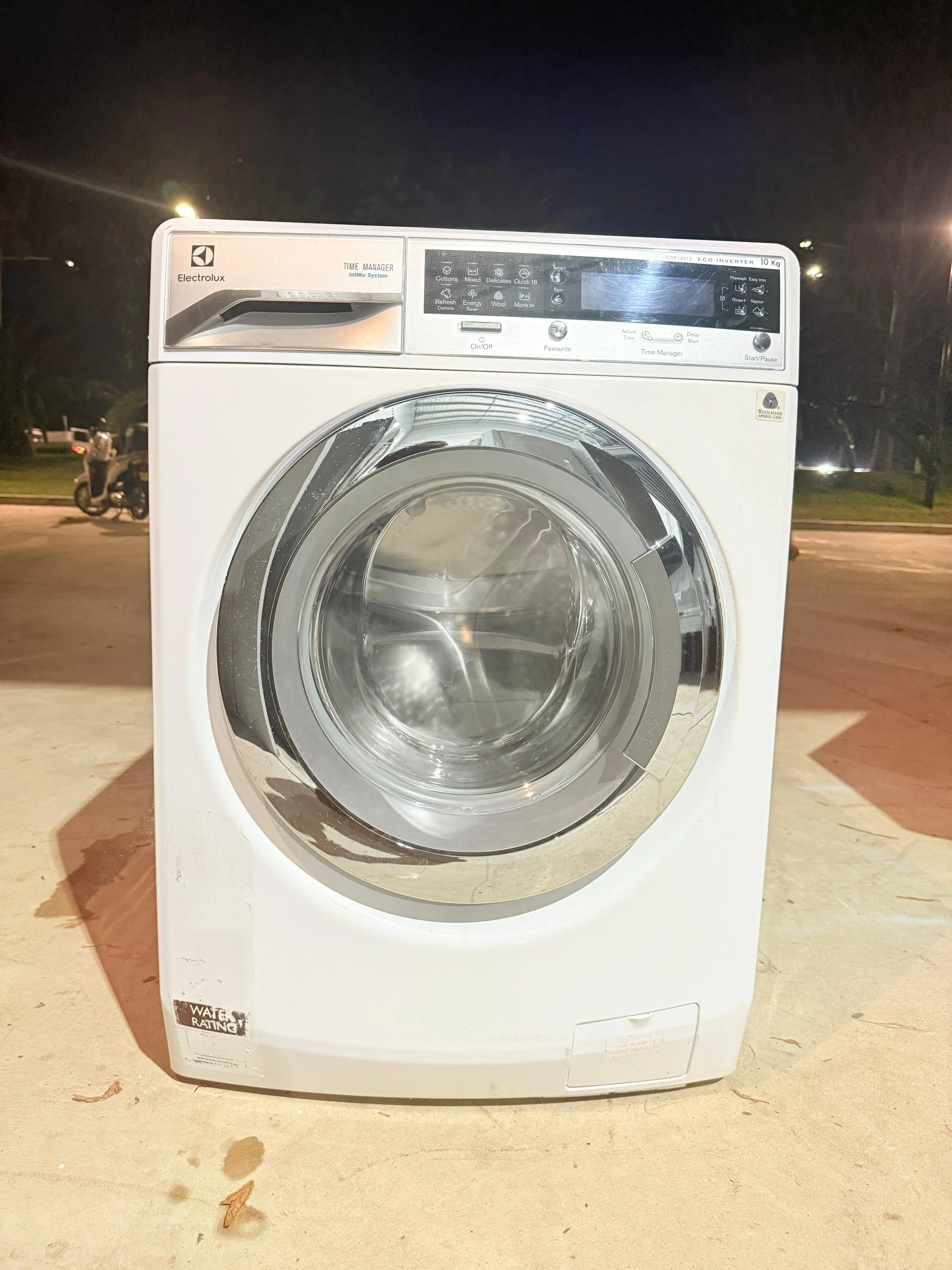 **ELECTROLUX 10KGS FRONT LOADER WASHING MACHINE**