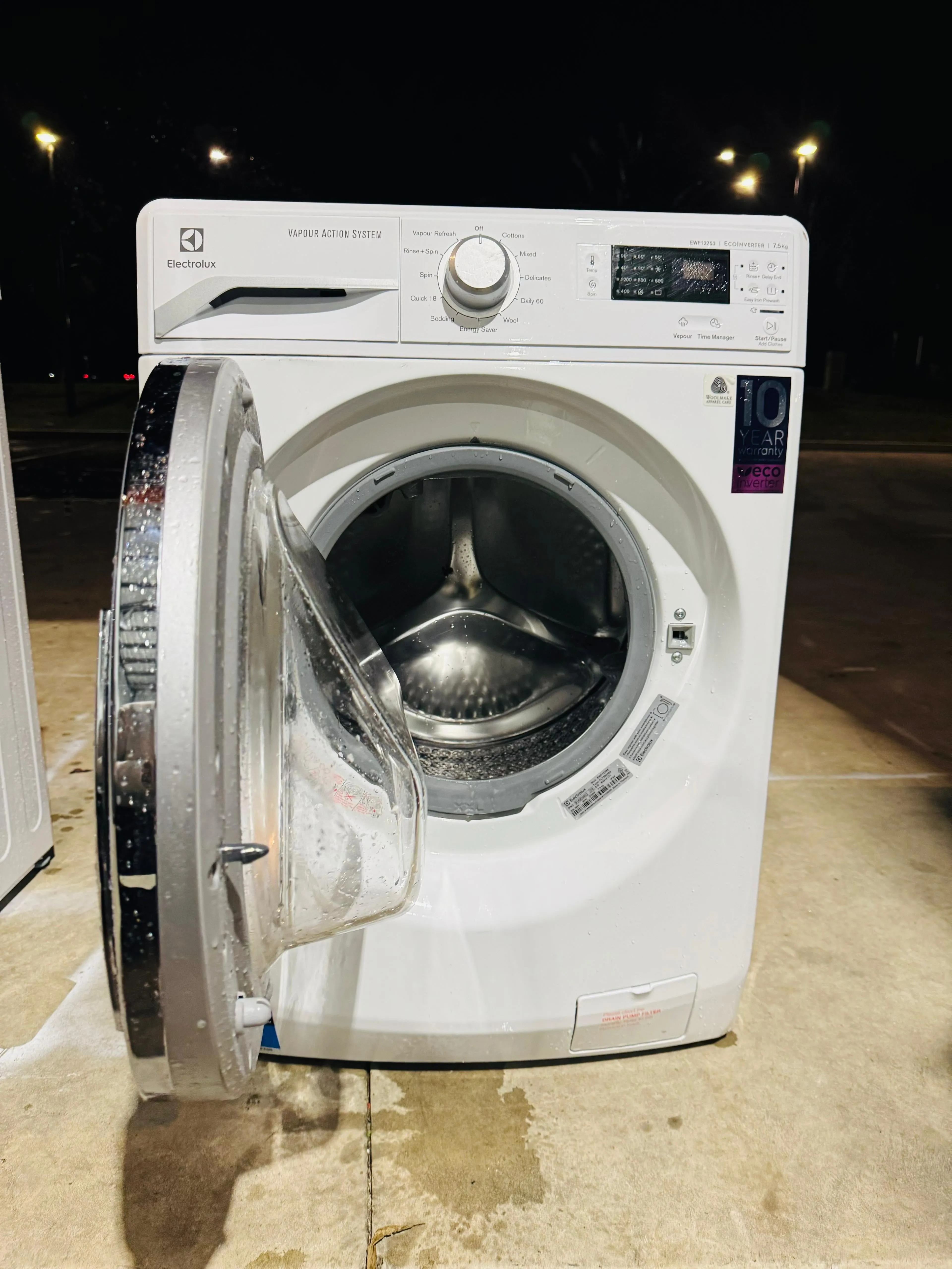 **ELECTROLUX 7.5 KGS FRONT LOADER WASHING MACHINE**