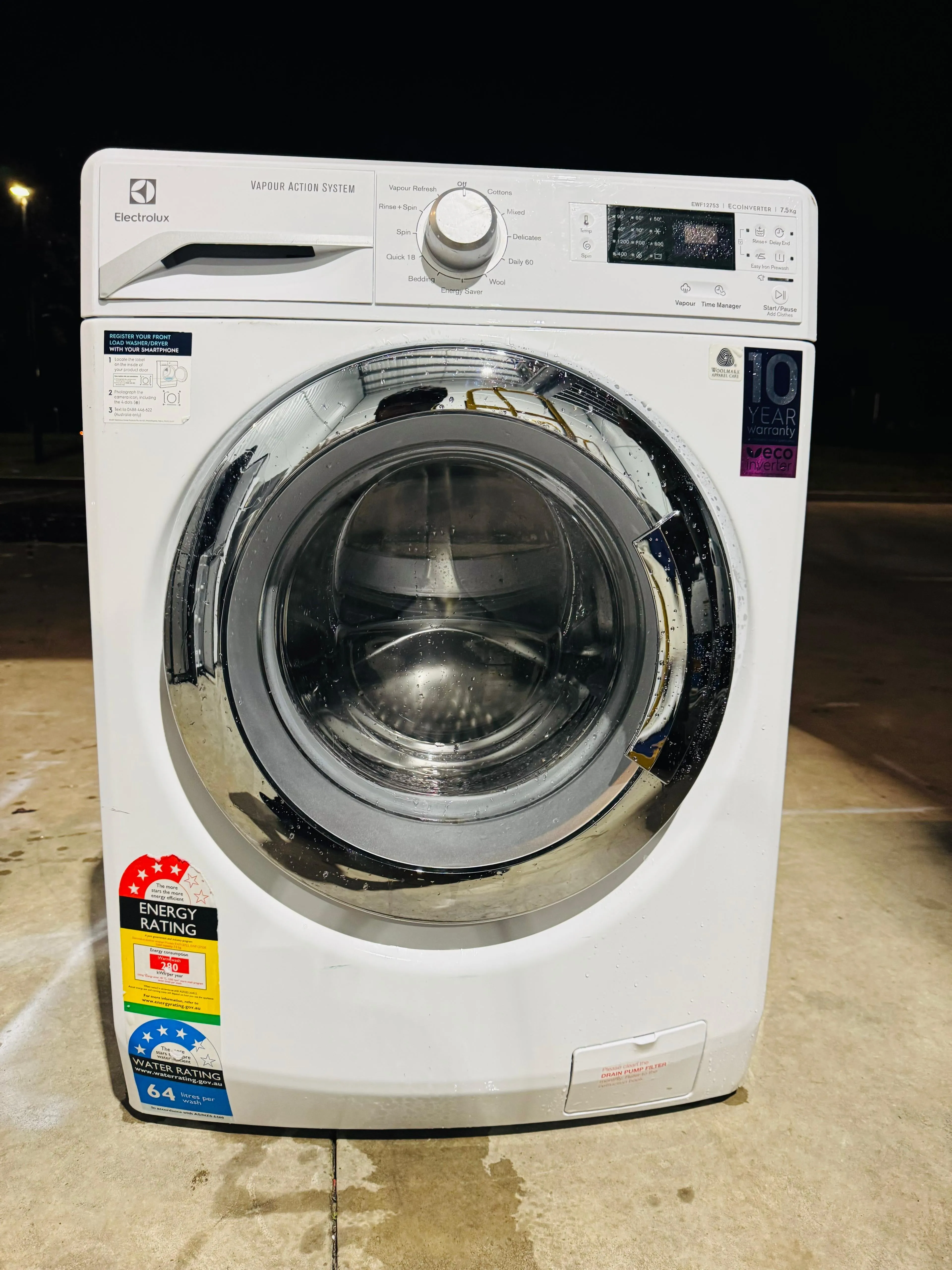 **ELECTROLUX 7.5 KGS FRONT LOADER WASHING MACHINE**