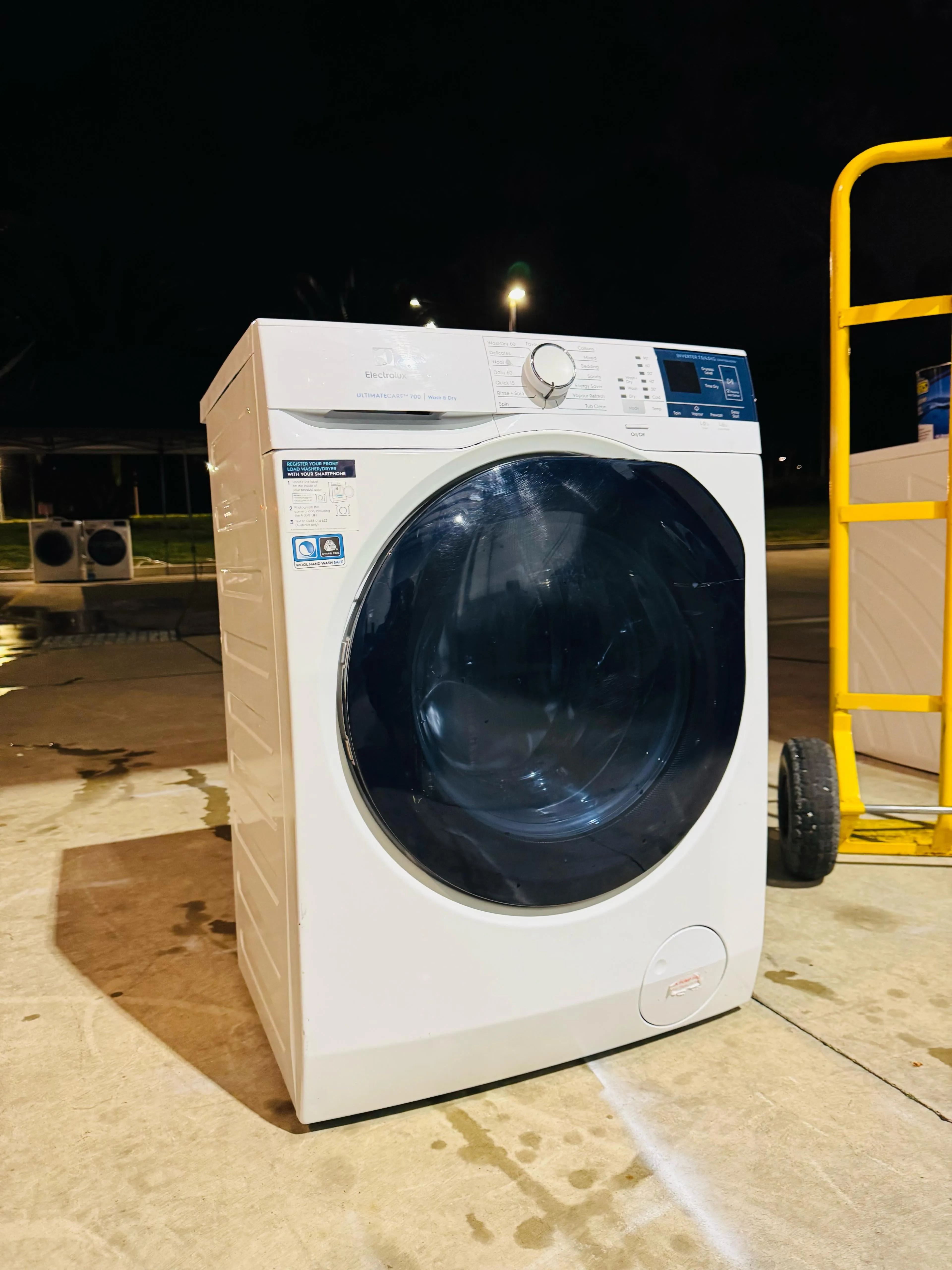 **ELECTROLUX 7.5 KGS FRONT LOADER WASHING MACHINE**