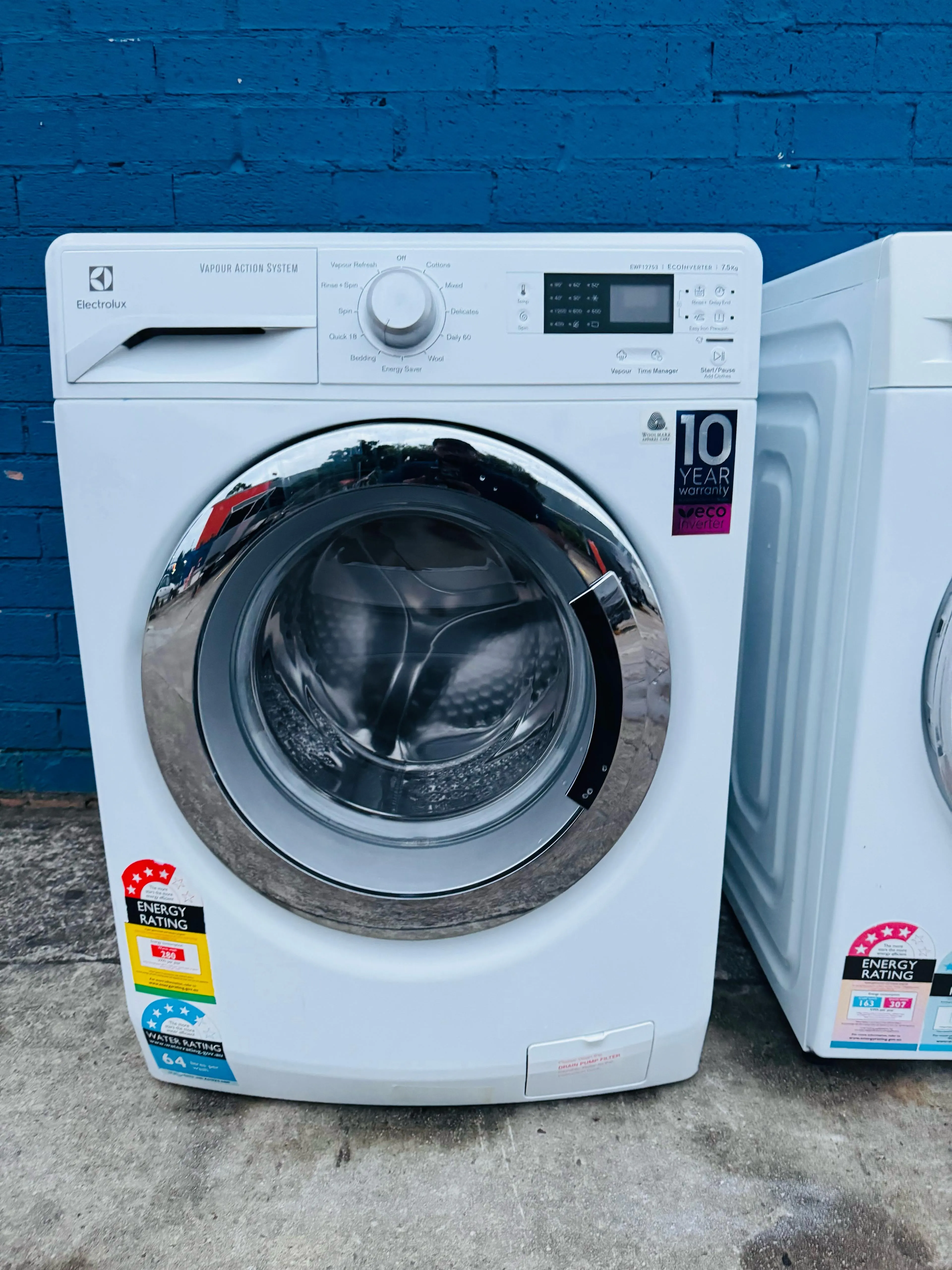 **ELECTROLUX 7.5 KGS FRONT LOADER WASHING MACHINE**