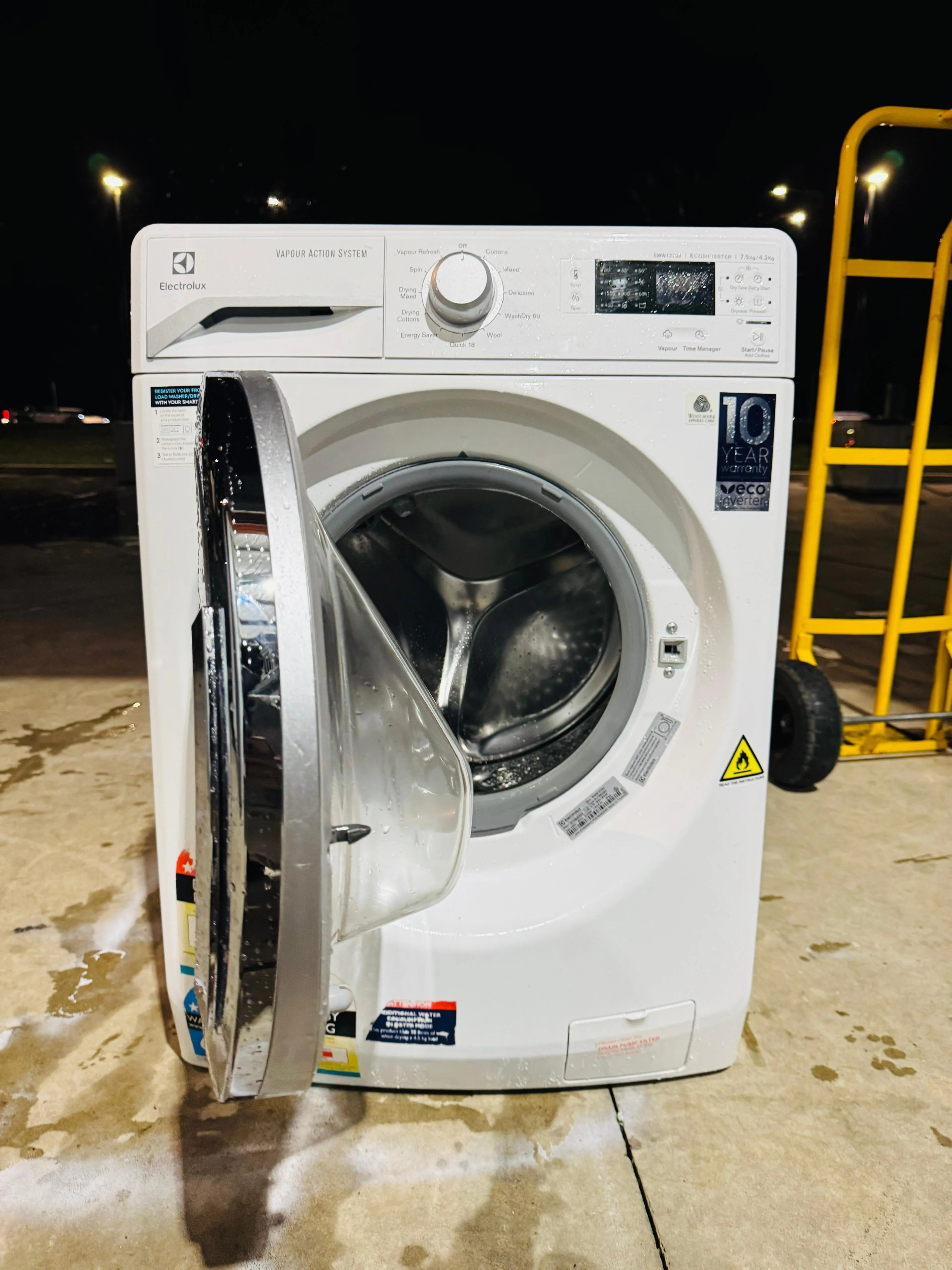 **ELECTROLUX 7.5 KGS FRONT LOADER WASHING MACHINE**