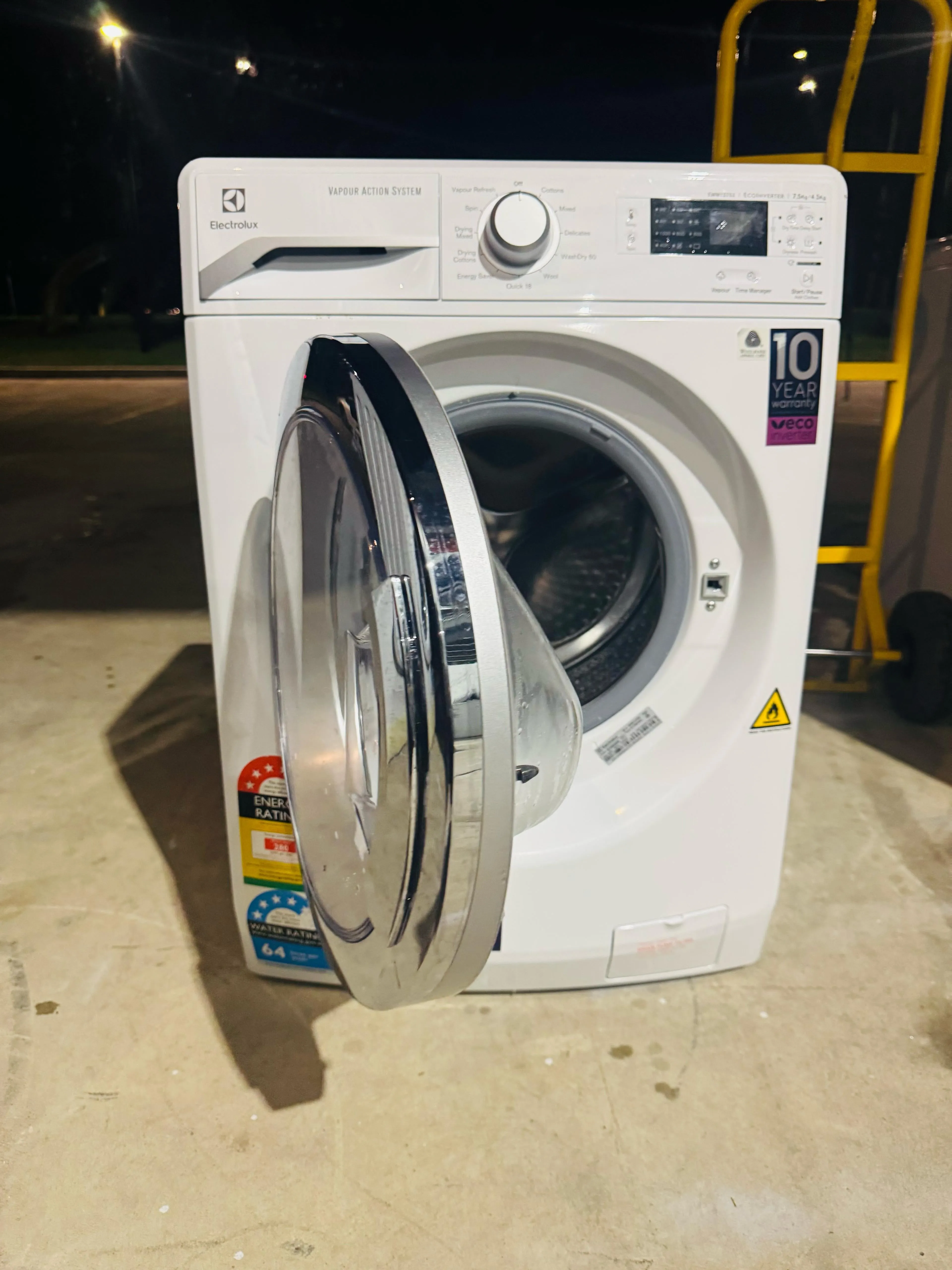 **ELECTROLUX 7.5 KGS FRONT LOADER WASHING MACHINE**