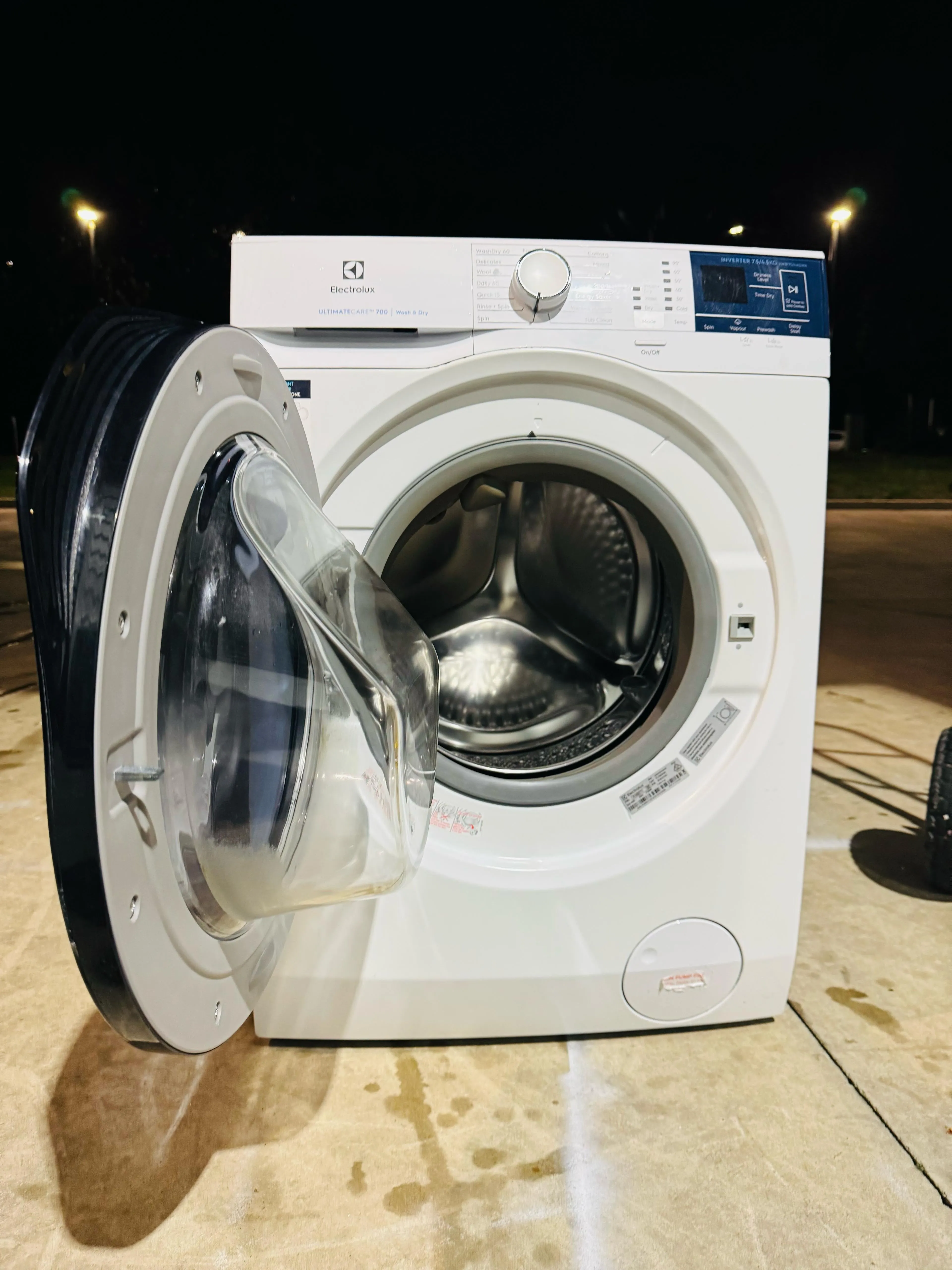 **ELECTROLUX 7.5 KGS FRONT LOADER WASHING MACHINE**
