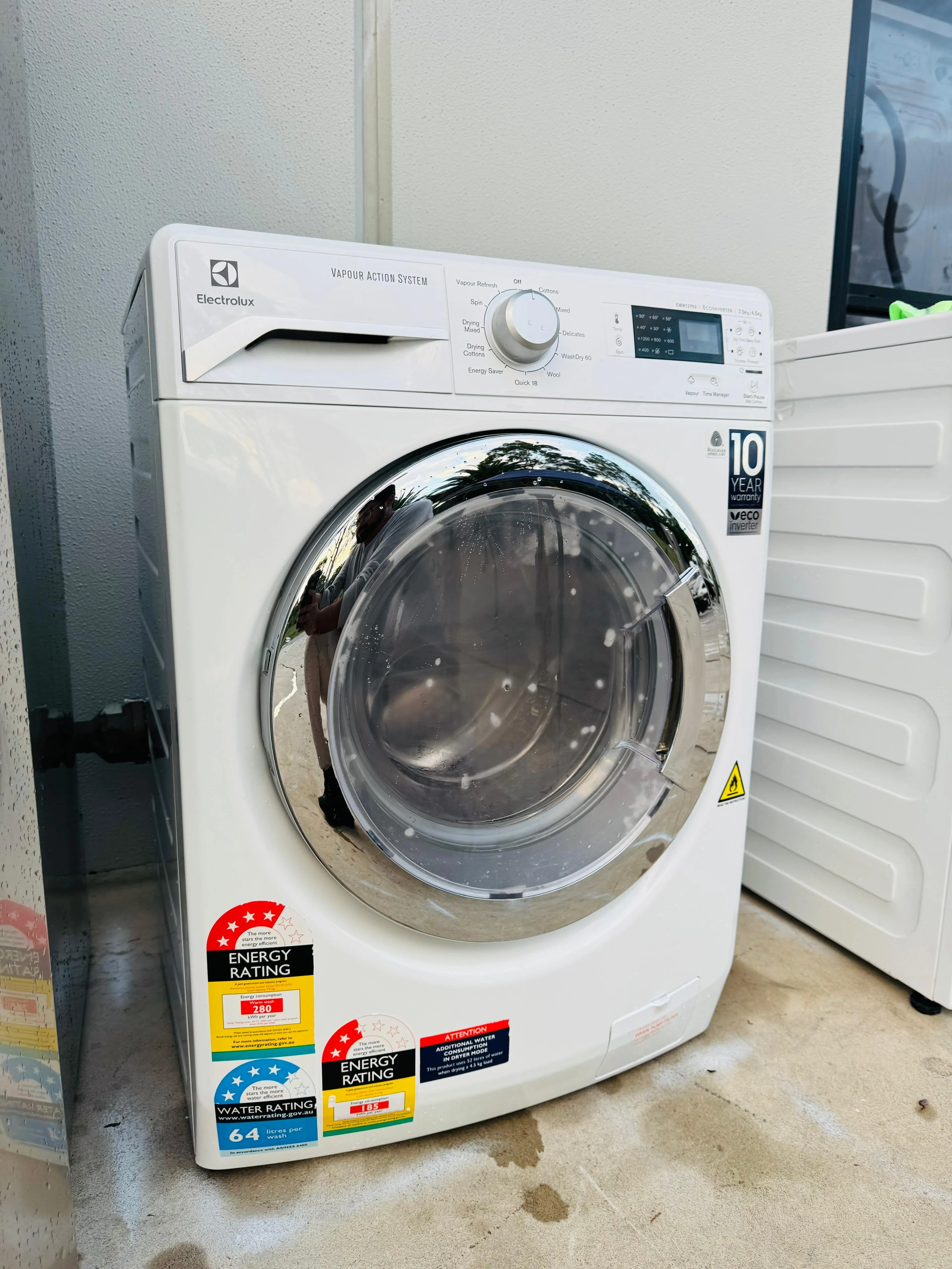 **ELECTROLUX 7.5 KGS FRONT LOADER WASHING MACHINE**