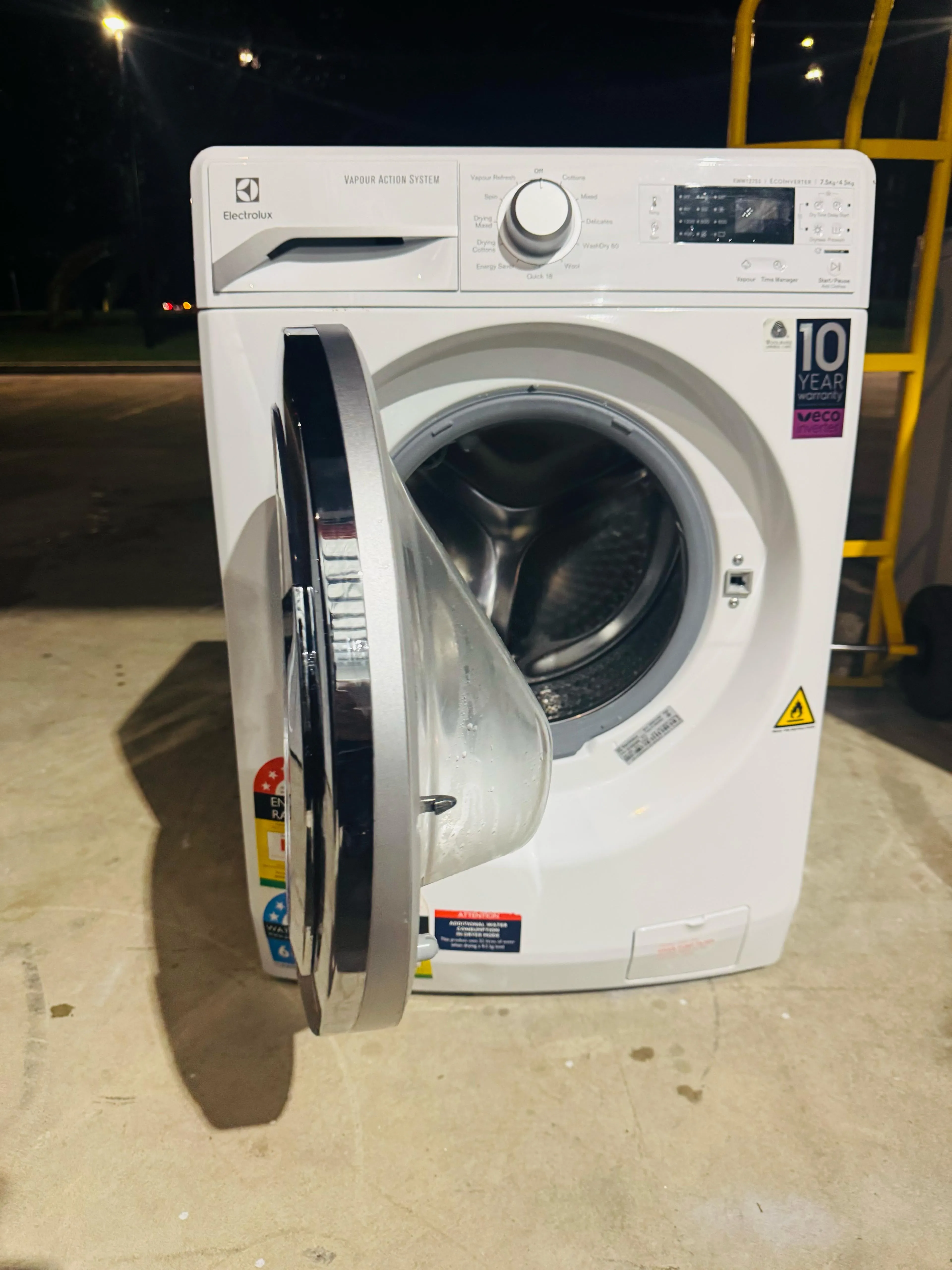 **ELECTROLUX 7.5 KGS FRONT LOADER WASHING MACHINE**