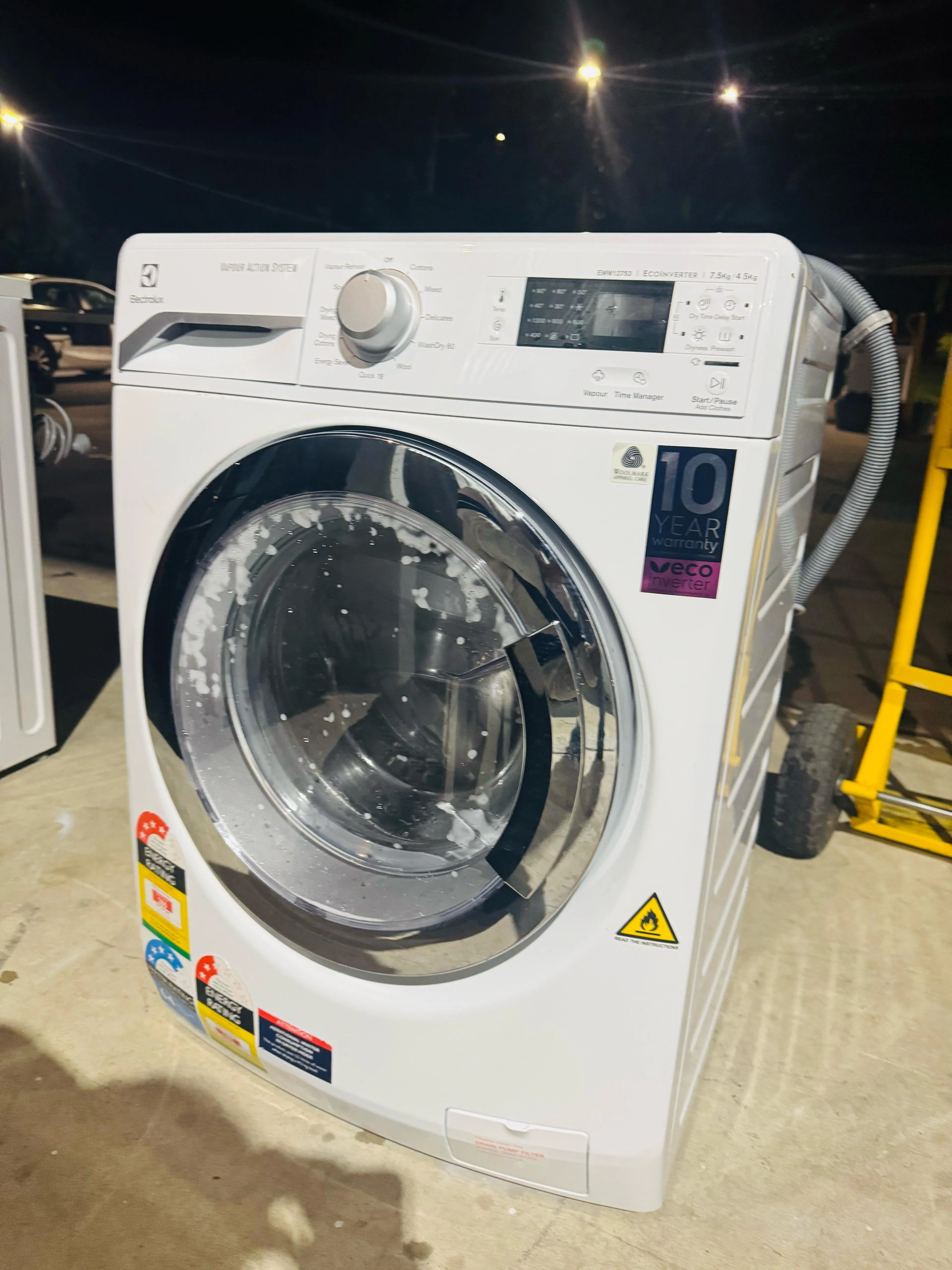 **ELECTROLUX 7.5 KGS FRONT LOADER WASHING MACHINE**