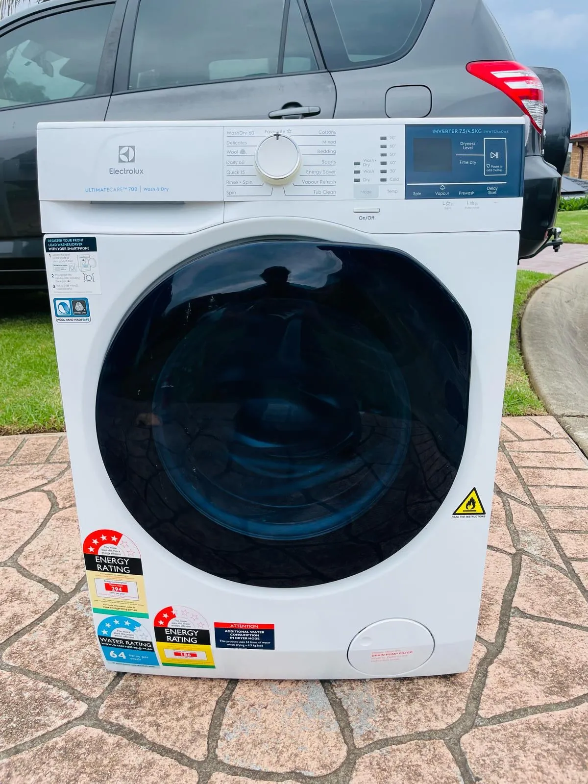 **ELECTROLUX 7.5 KGS WASHER & 4.5 KGS DRYER COMBO**