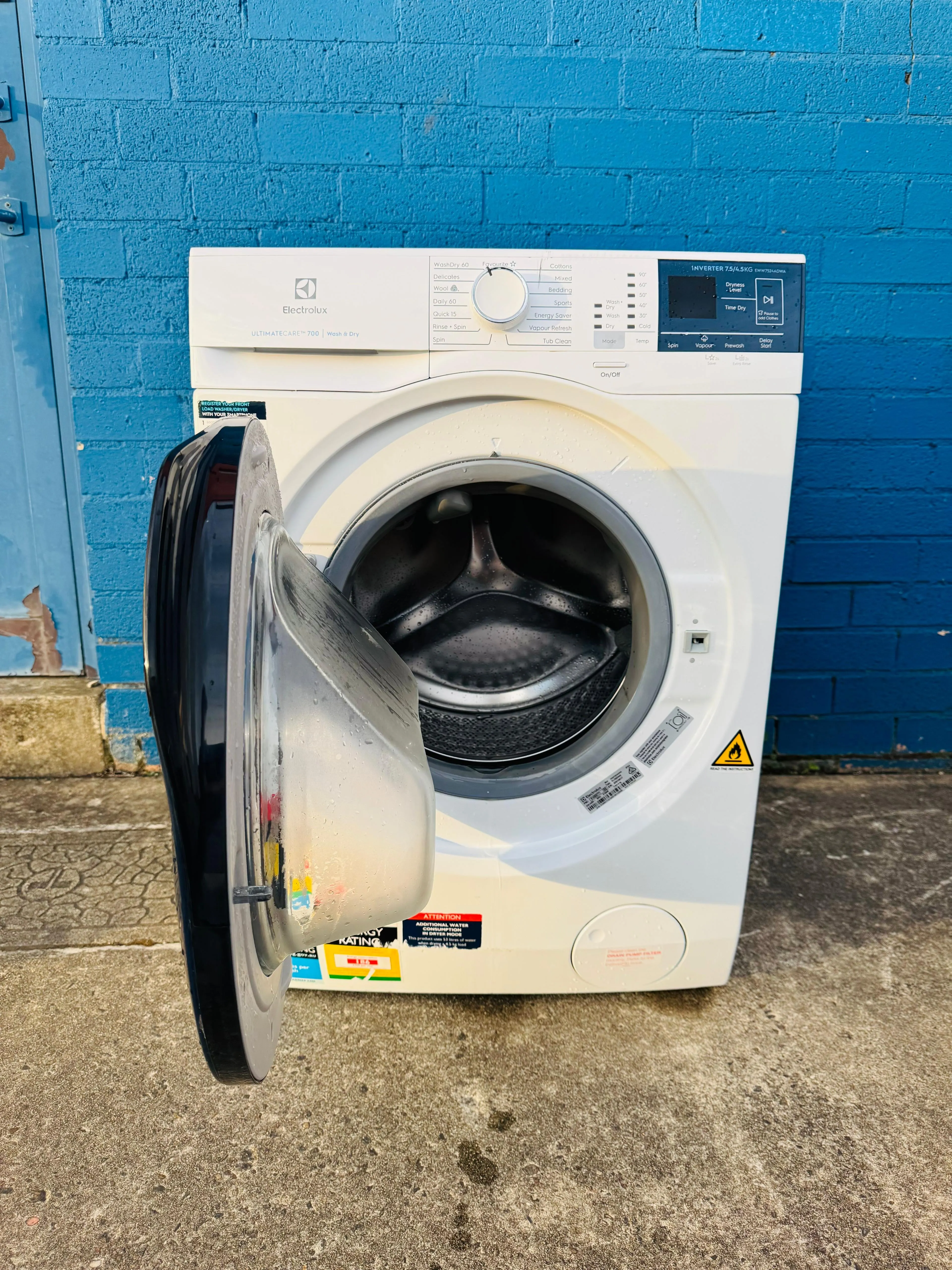 **ELECTROLUX 7.5KGS FRONT LOADER WASHING MACHINE & 4.5 KGS DRYER COMBO**