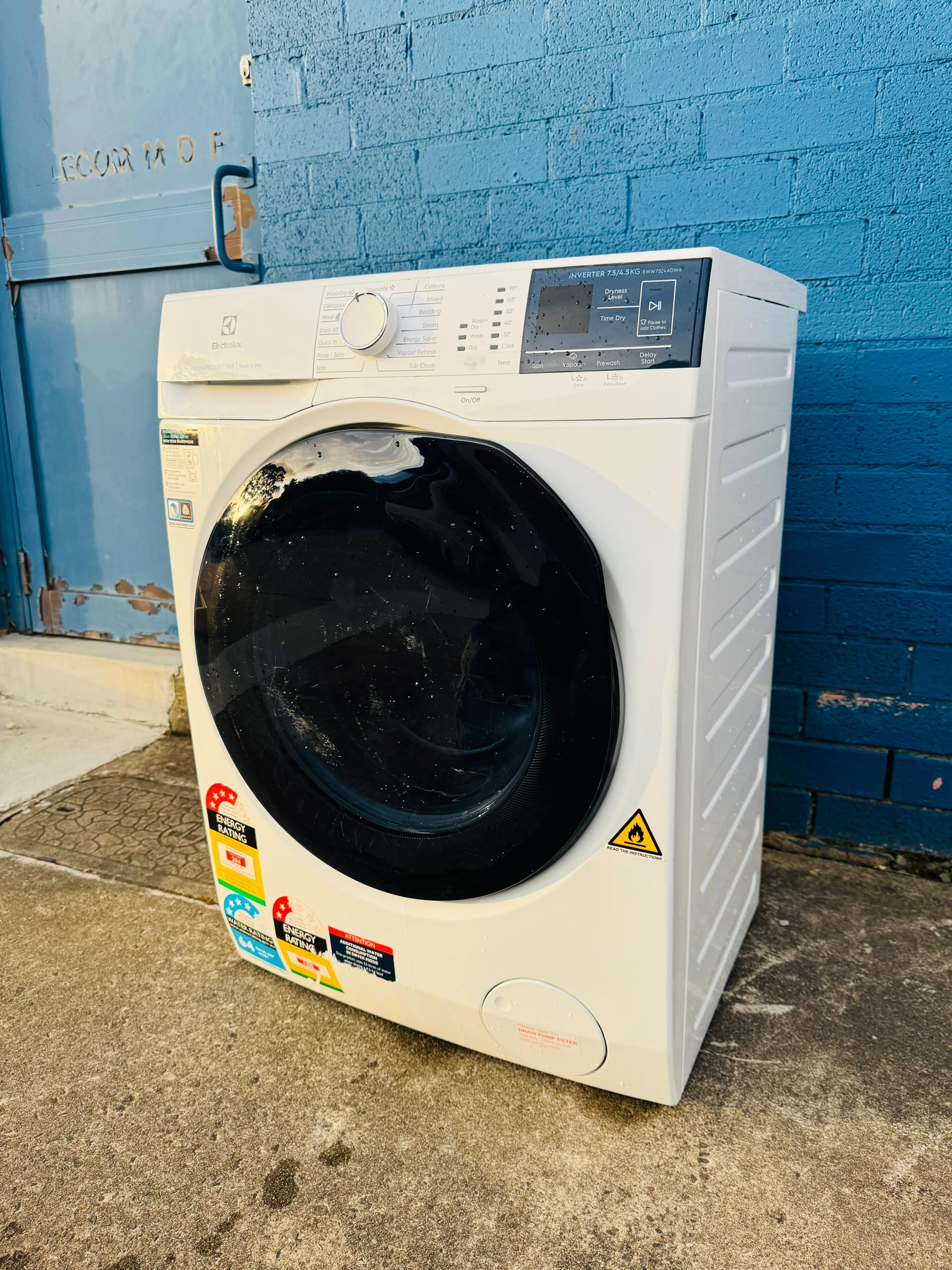 **ELECTROLUX 7.5KGS FRONT LOADER WASHING MACHINE & 4.5 KGS DRYER COMBO**