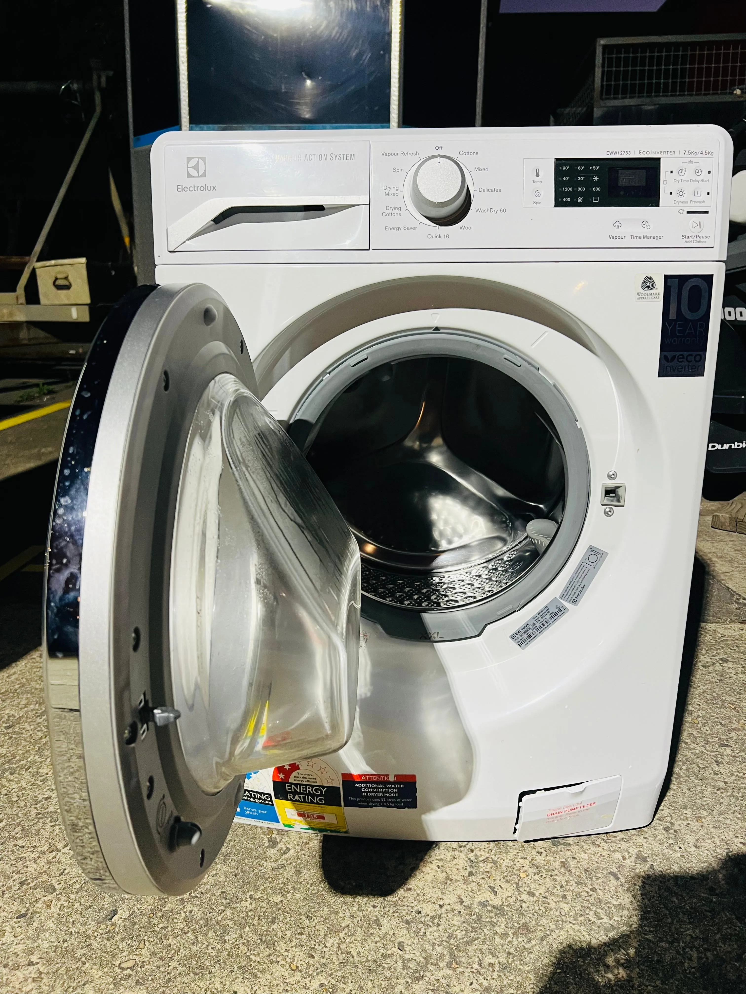 **ELECTROLUX 7.5KGS FRONT LOADER WASHING MACHINE & 4.5 KGS DRYER COMBO**