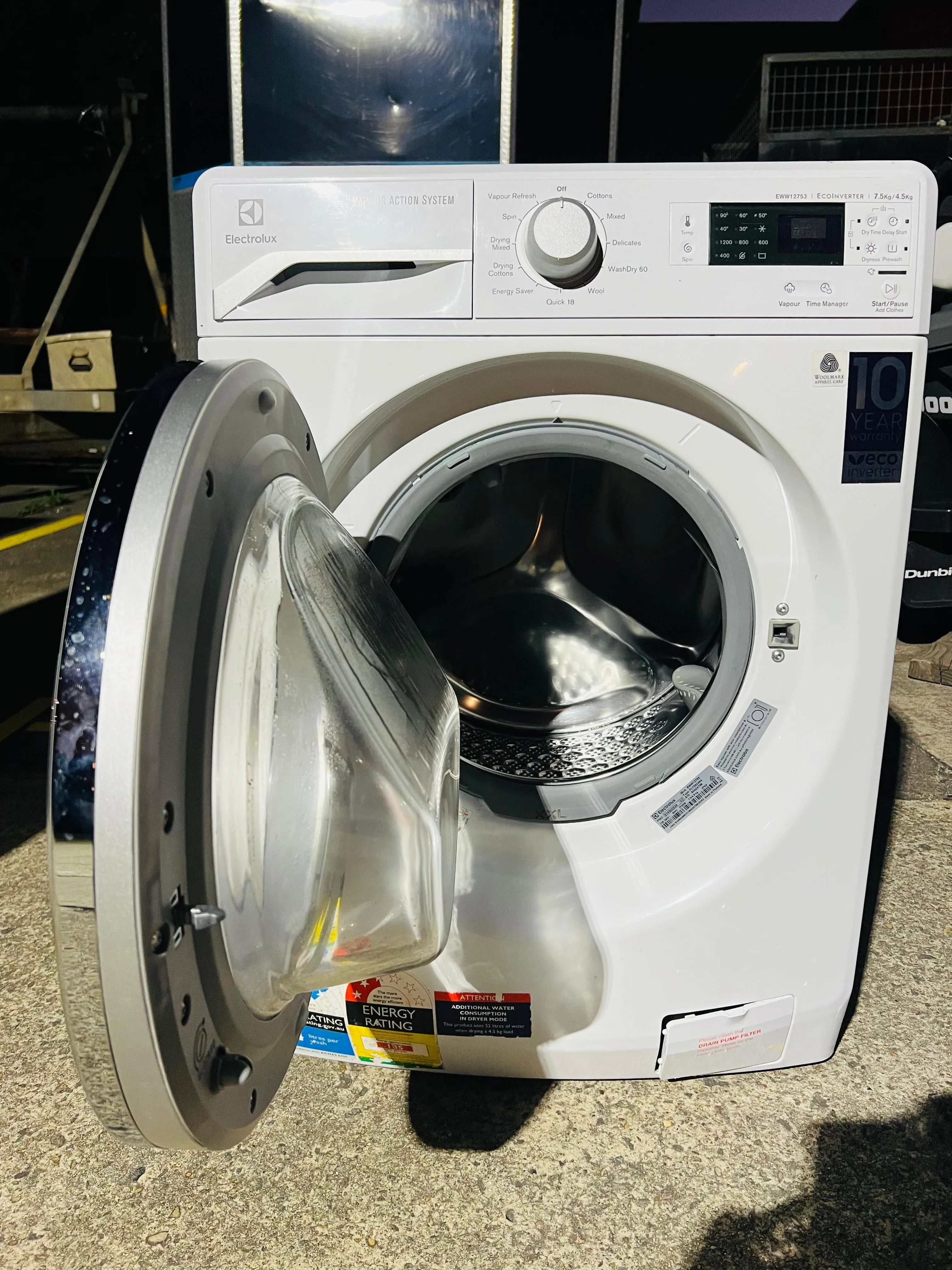 **ELECTROLUX 7.5KGS FRONT LOADER WASHING MACHINE & 4.5 KGS DRYER COMBO**