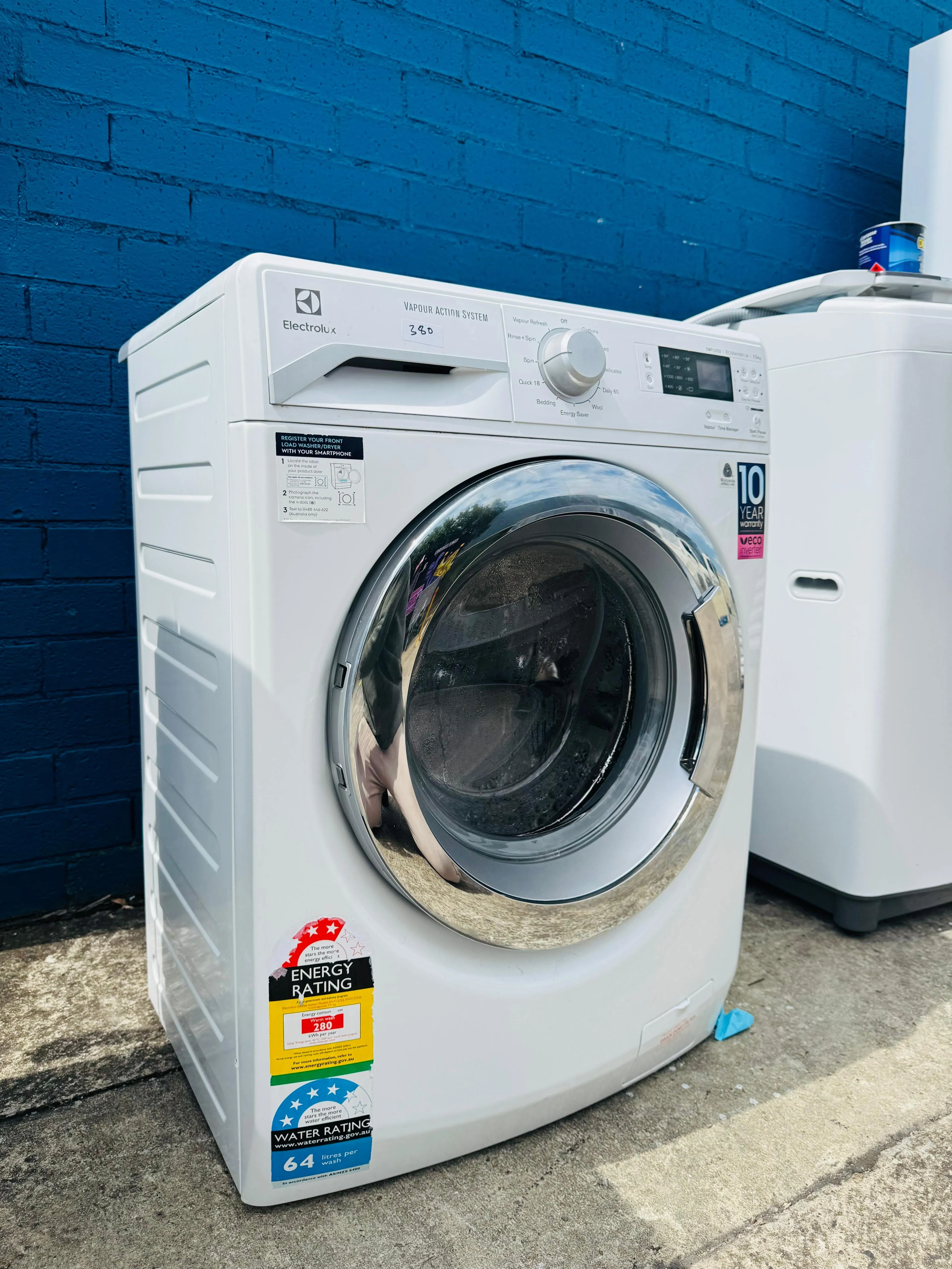 **ELECTROLUX 7.5KGS FRONT LOADER WASHING MACHINE**