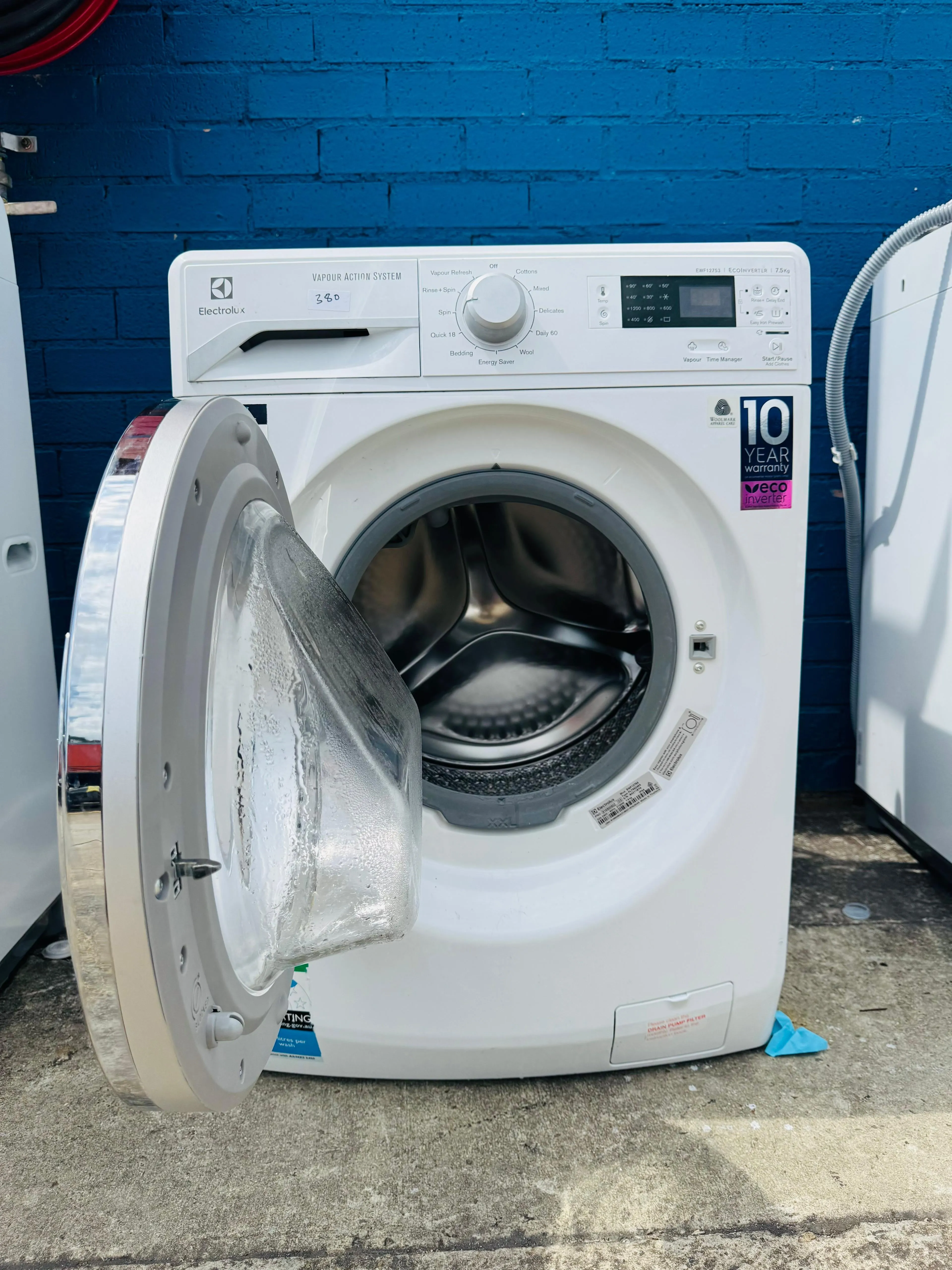 **ELECTROLUX 7.5KGS FRONT LOADER WASHING MACHINE**