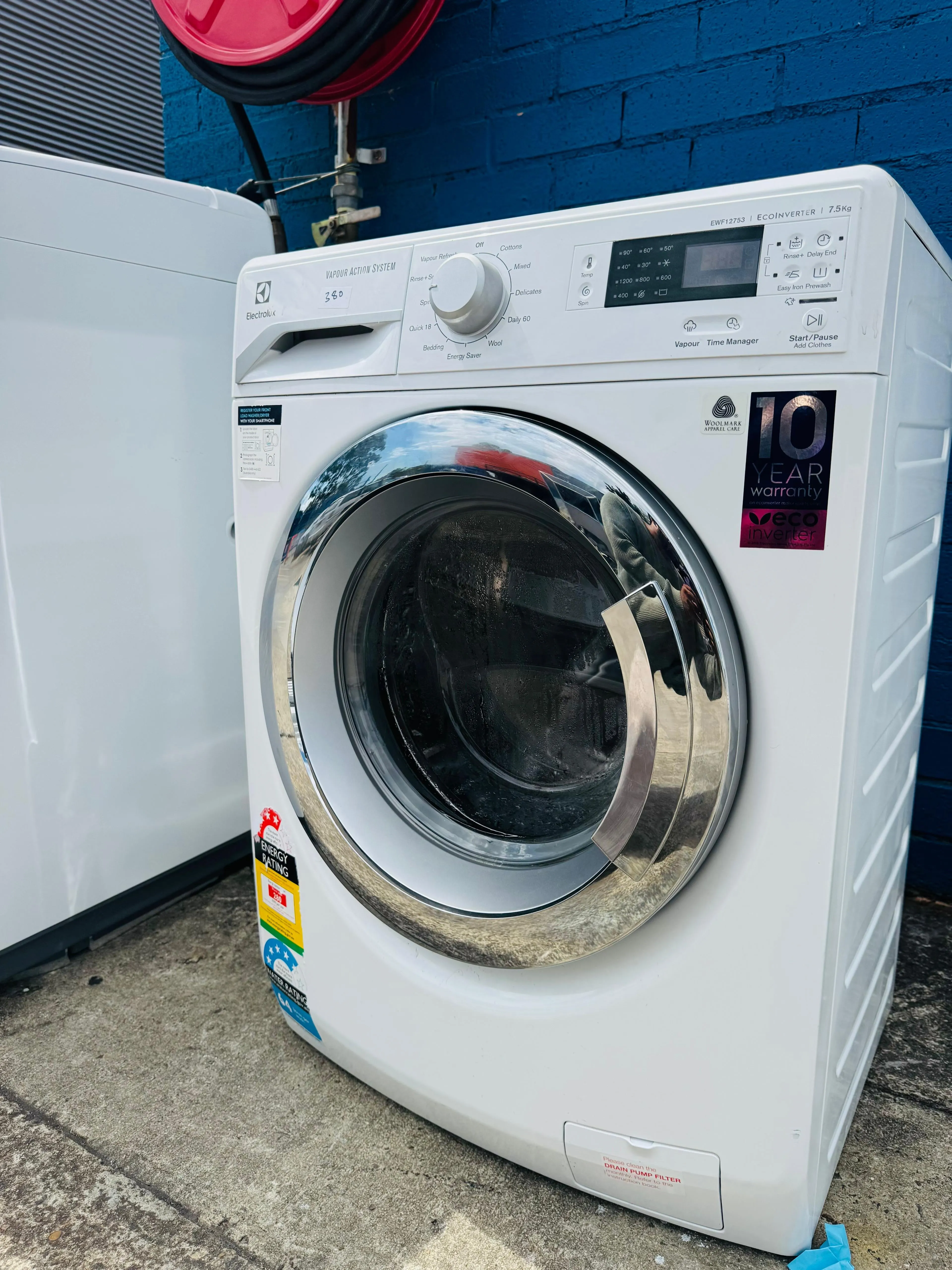 **ELECTROLUX 7.5KGS FRONT LOADER WASHING MACHINE**