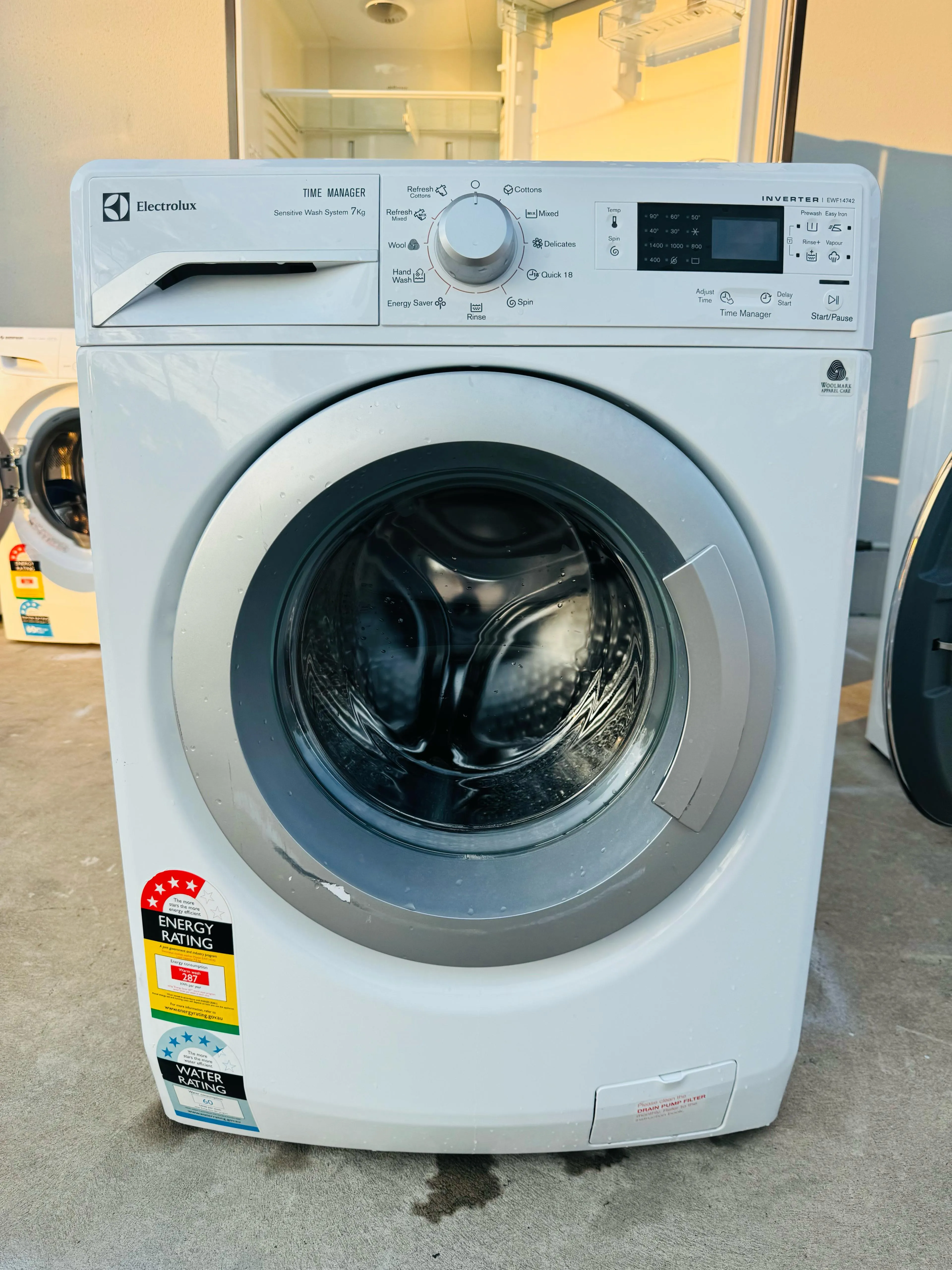 *ELECTROLUX 7KGS FRONT LOADER WASHING MACHINE** FREE DELIVERY