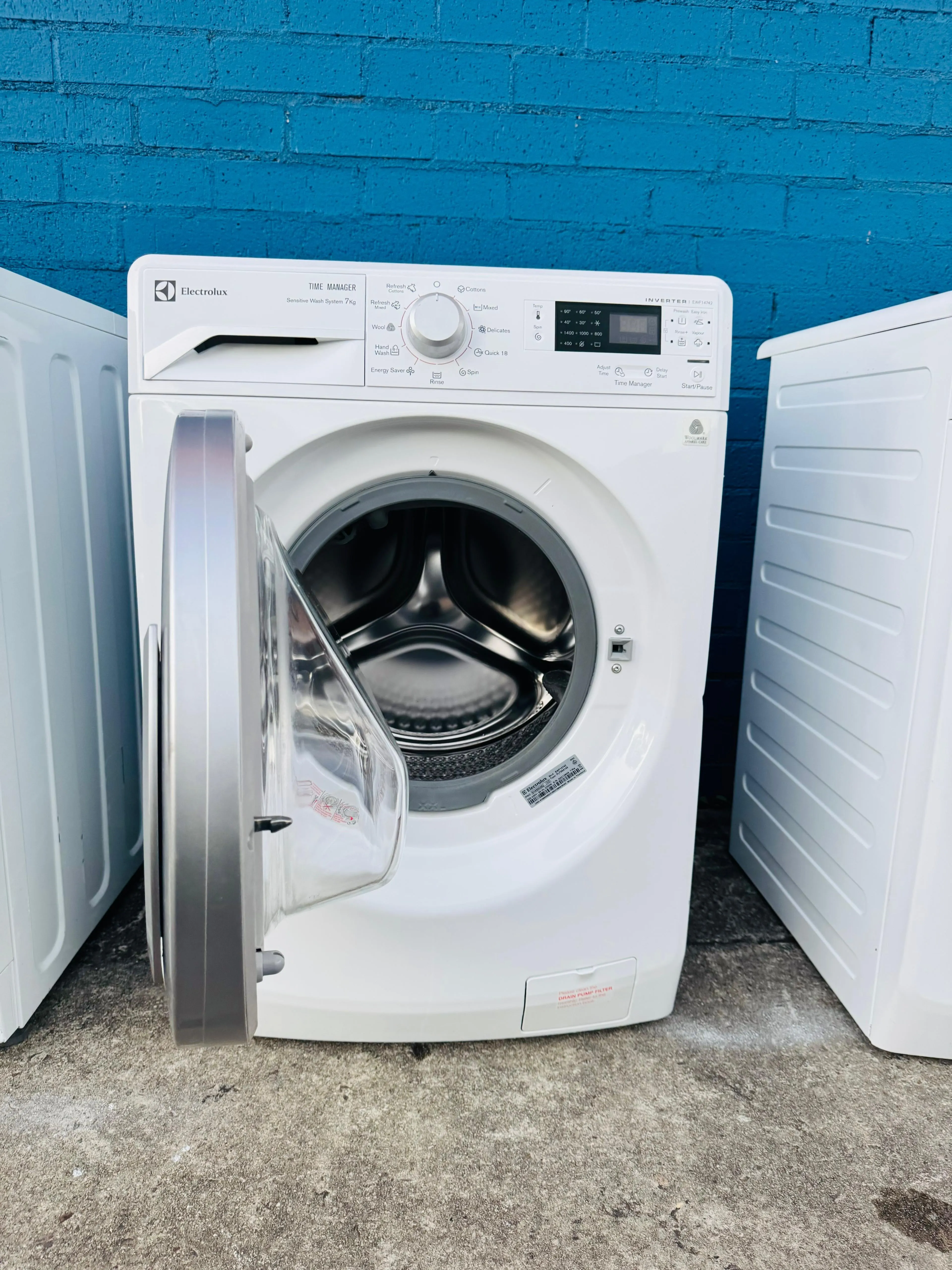 **ELECTROLUX 7KGS FRONT LOADER WASHING MACHINE**