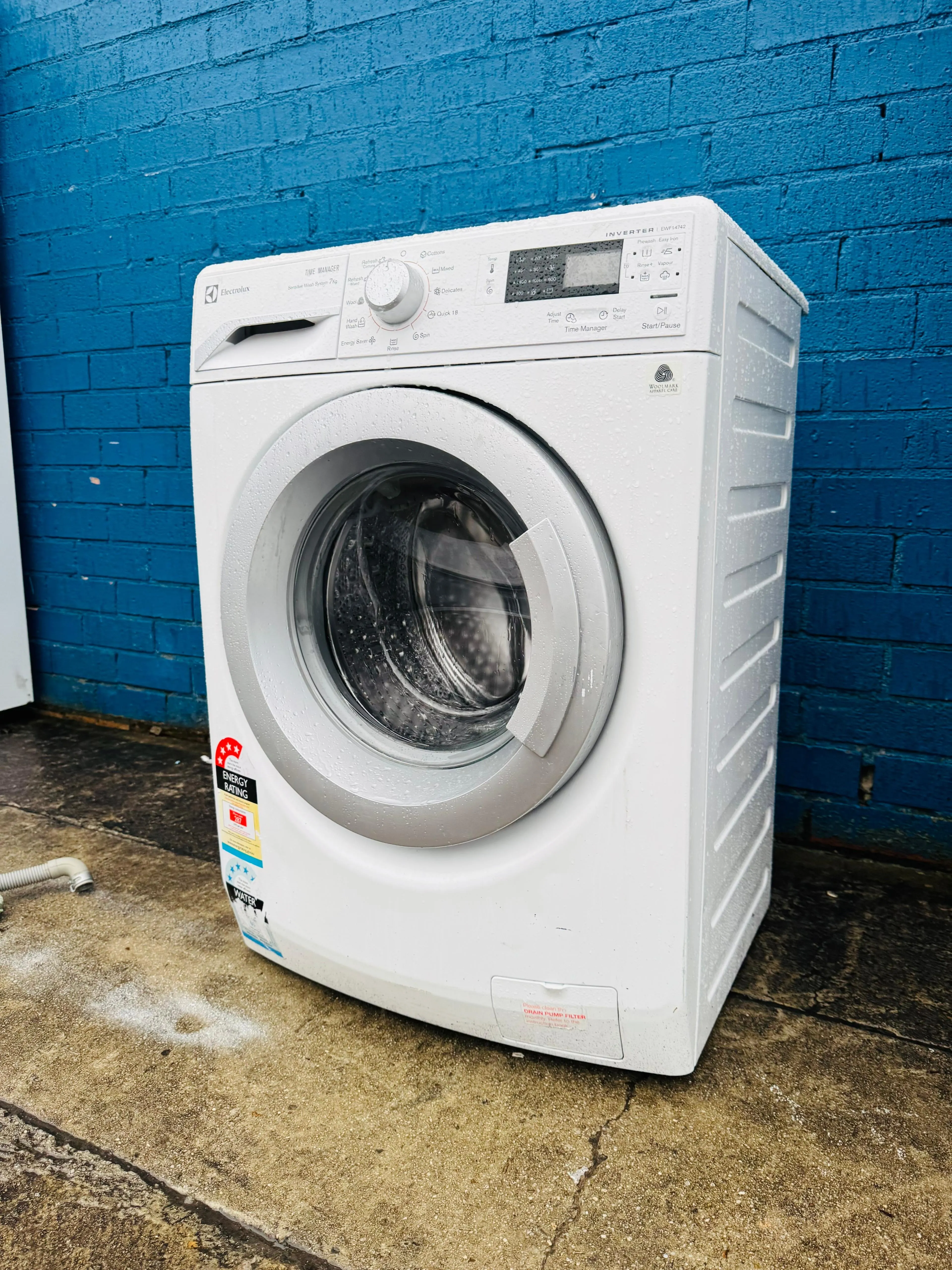 **ELECTROLUX 7KGS FRONT LOADER WASHING MACHINE**