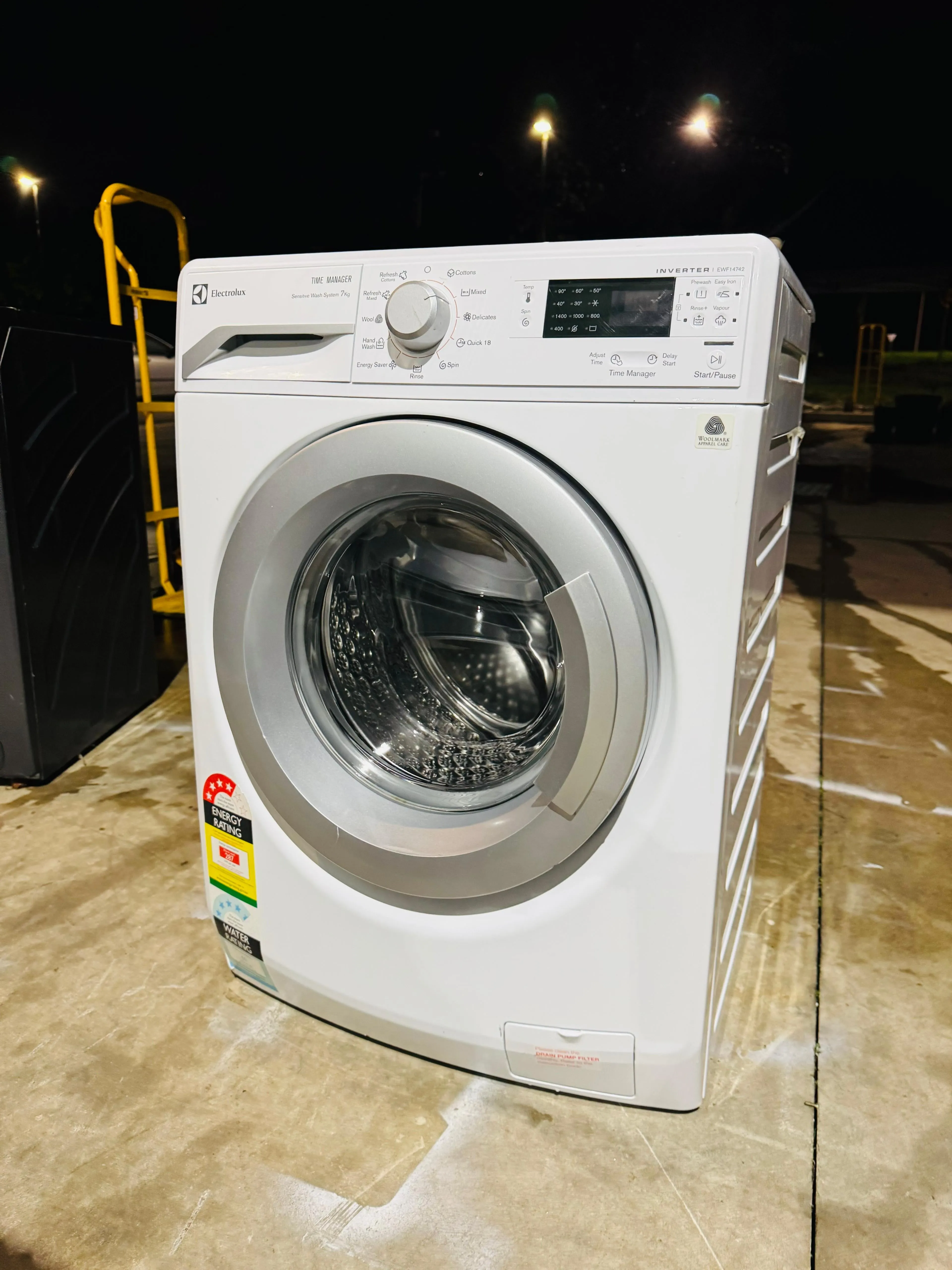 **ELECTROLUX 7KGS FRONT LOADER WASHING MACHINE**