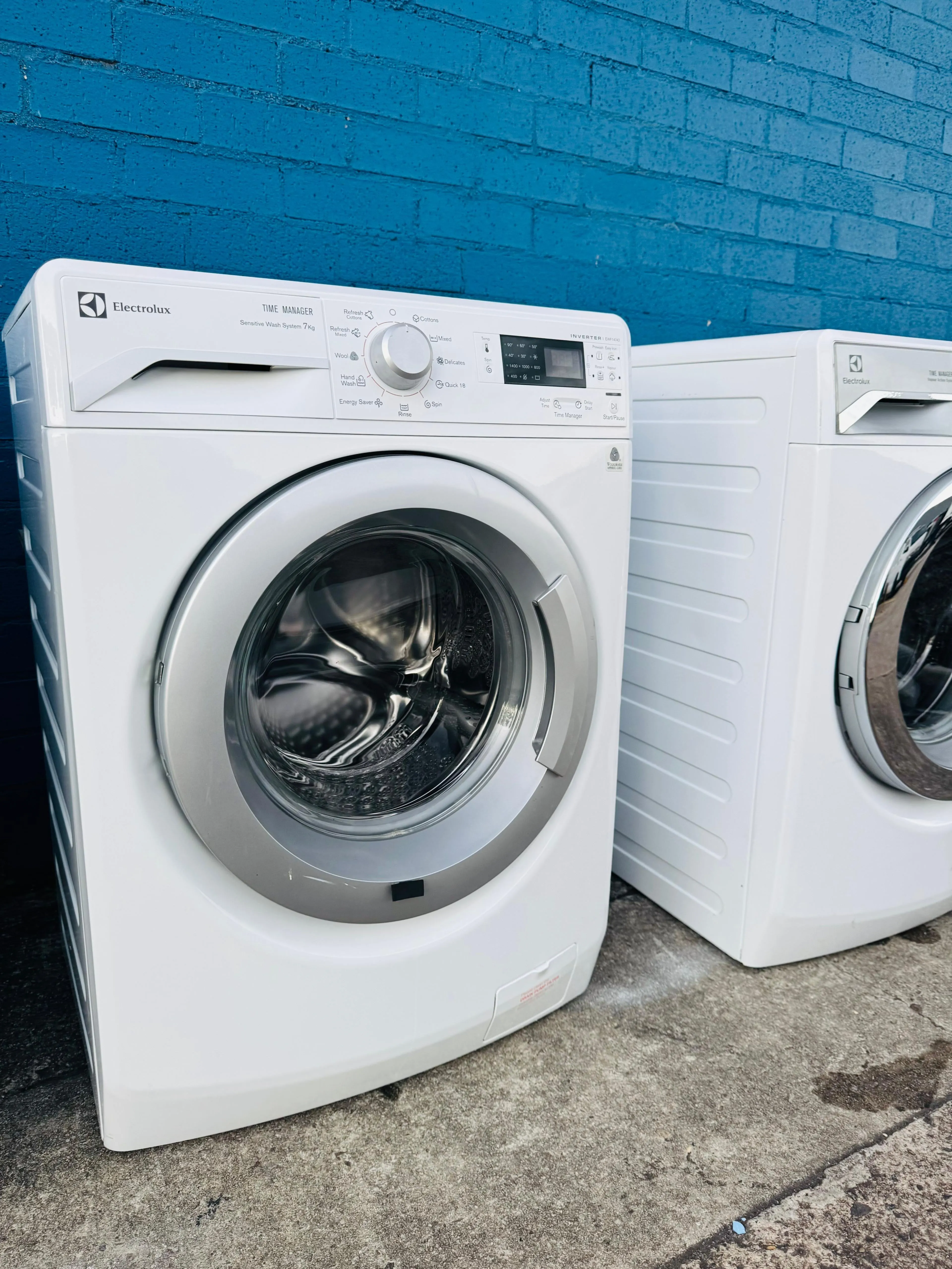 **ELECTROLUX 7KGS FRONT LOADER WASHING MACHINE**