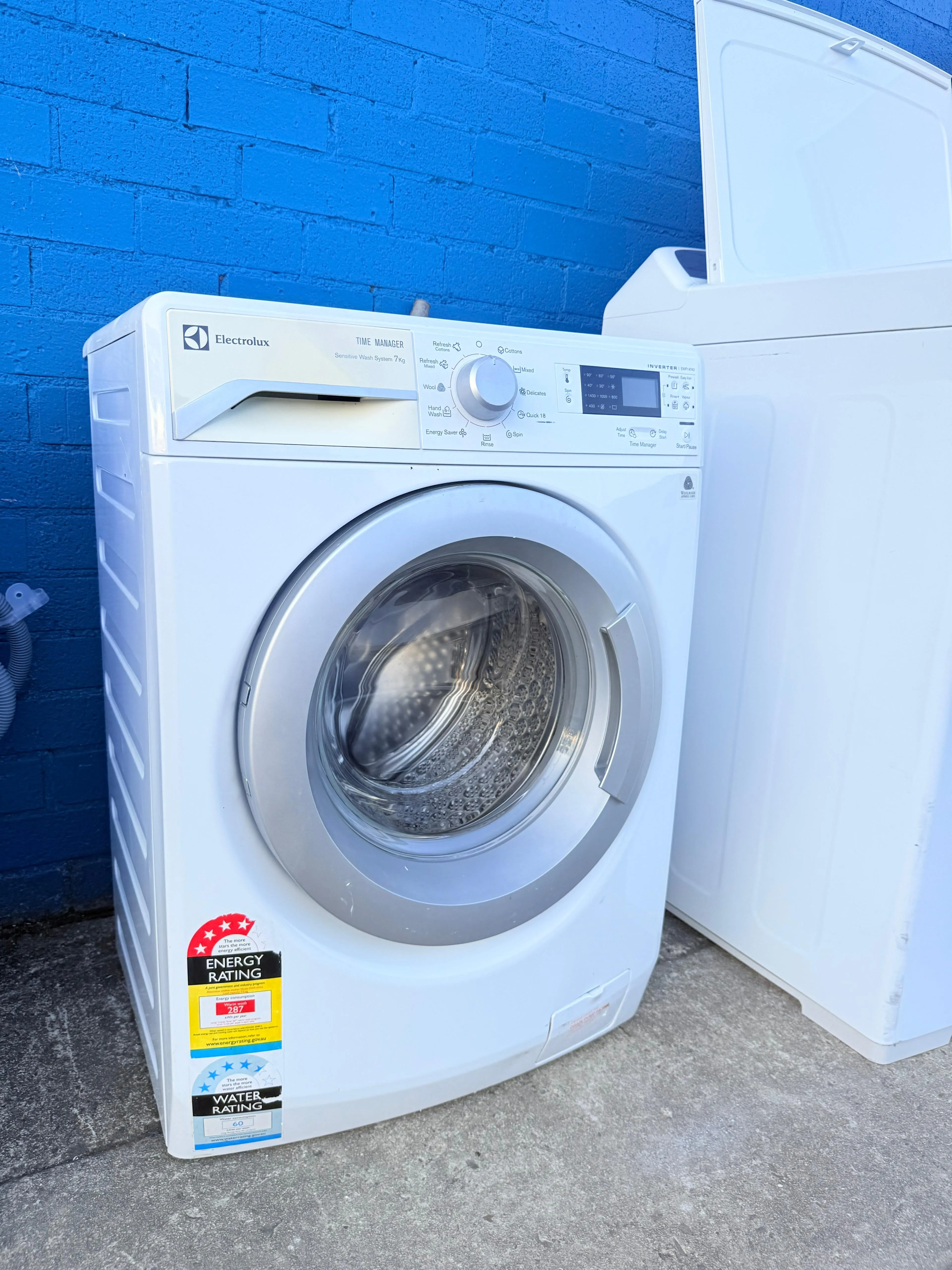 **ELECTROLUX 7KGS FRONT LOADER WASHING MACHINE**