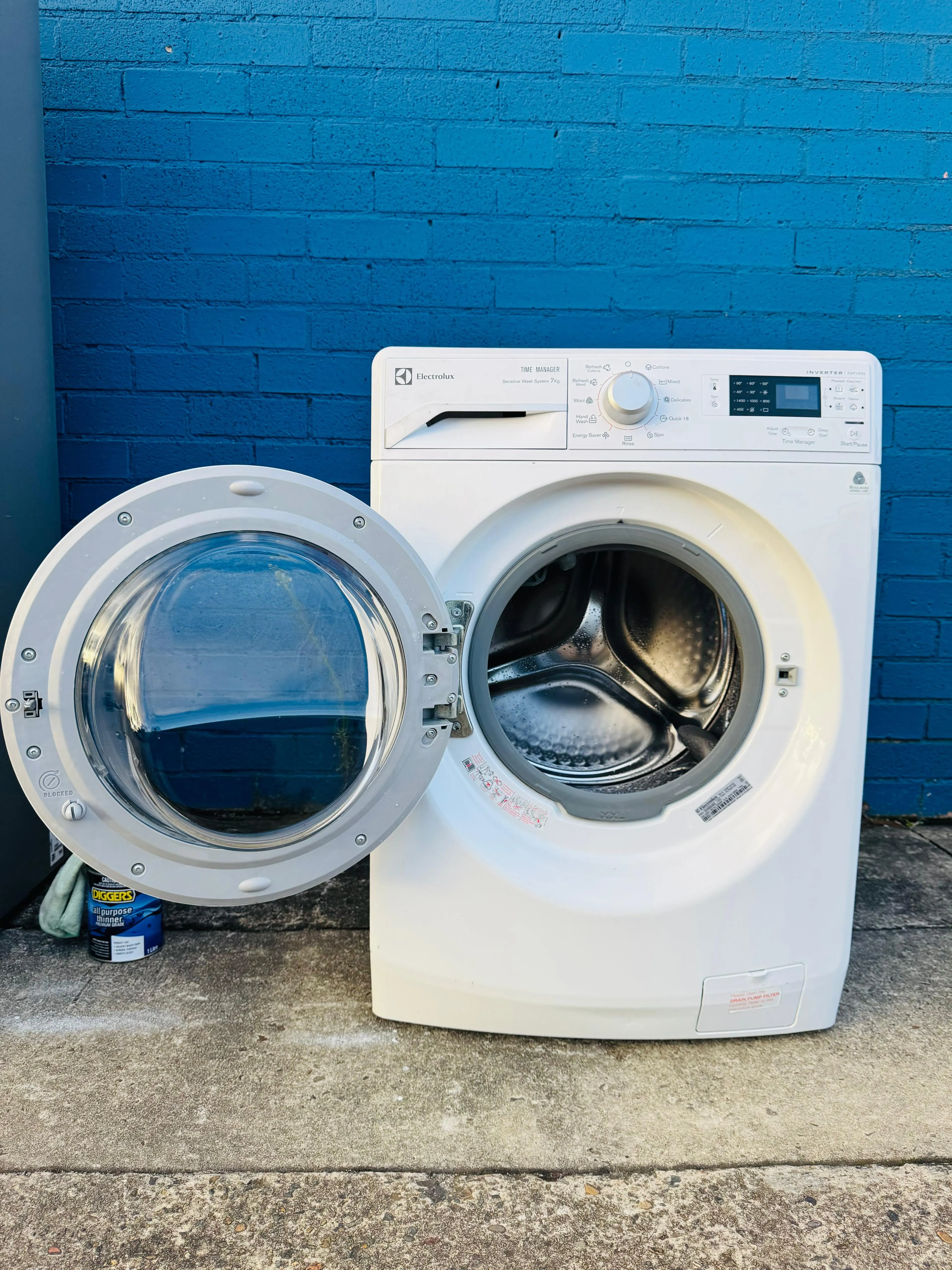 **ELECTROLUX 7KGS FRONT LOADER WASHING MACHINE**