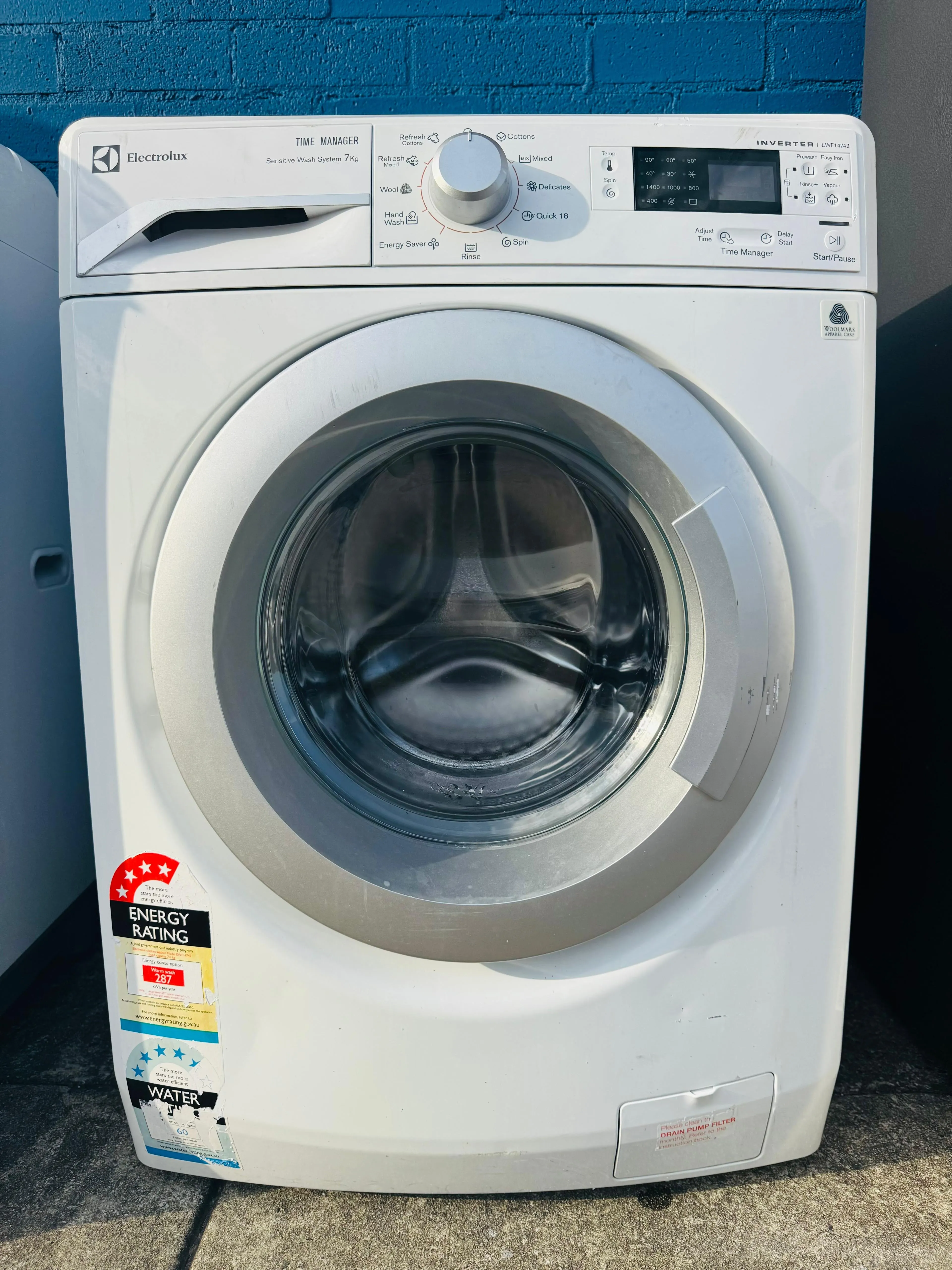 **ELECTROLUX 7KGS FRONT LOADER WASHING MACHINE**