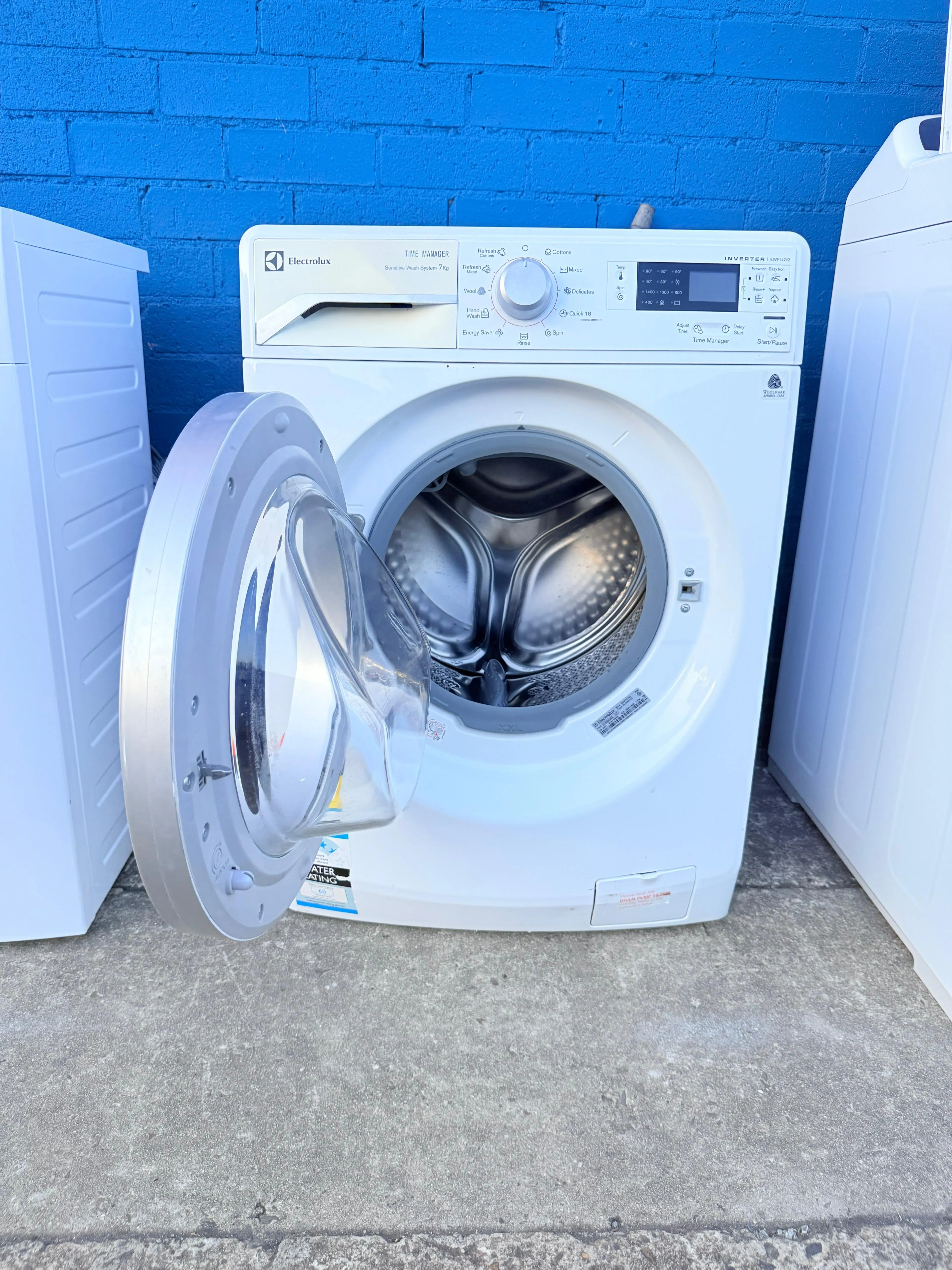 **ELECTROLUX 7KGS FRONT LOADER WASHING MACHINE**