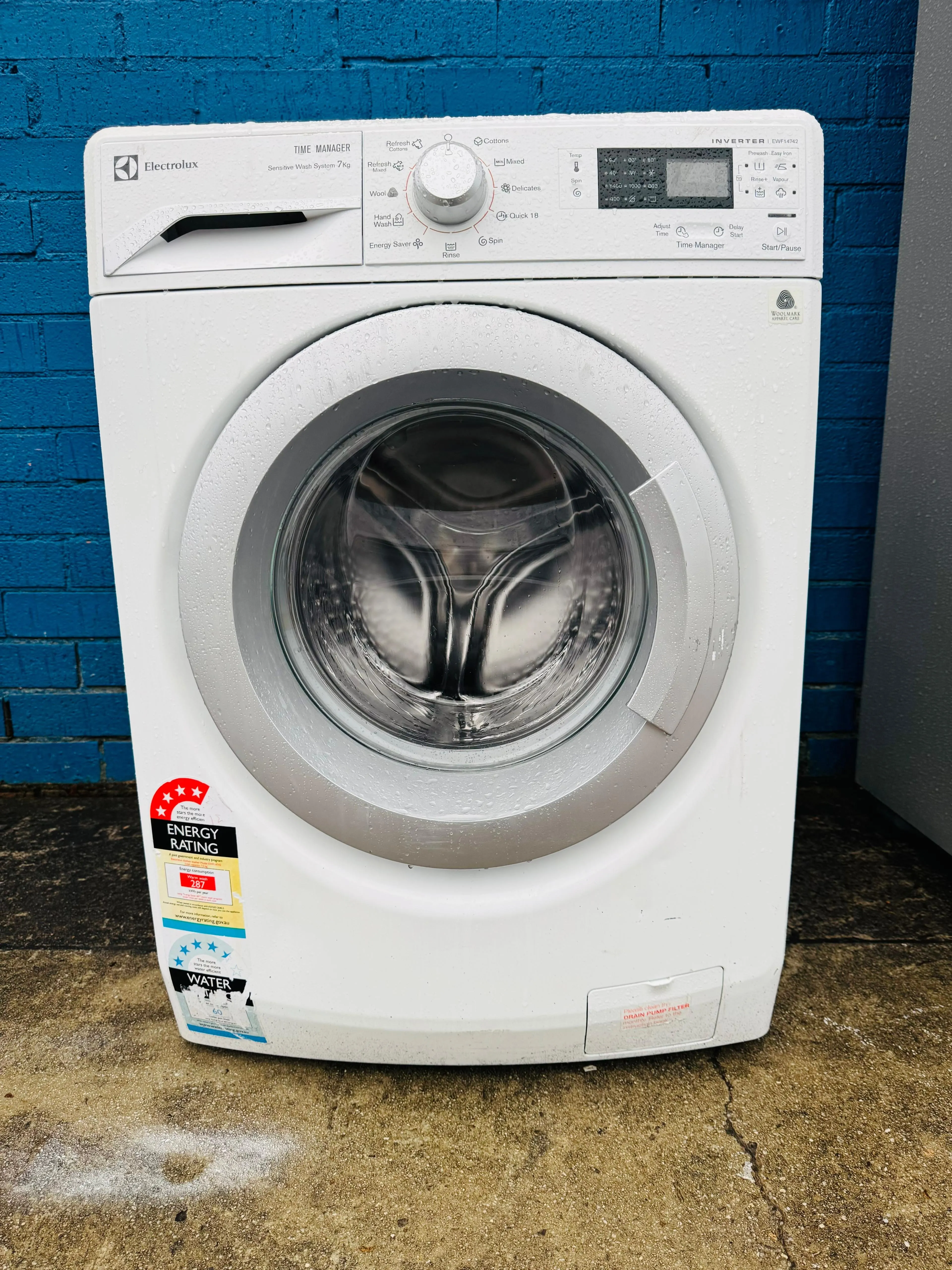 **ELECTROLUX 7KGS FRONT LOADER WASHING MACHINE**