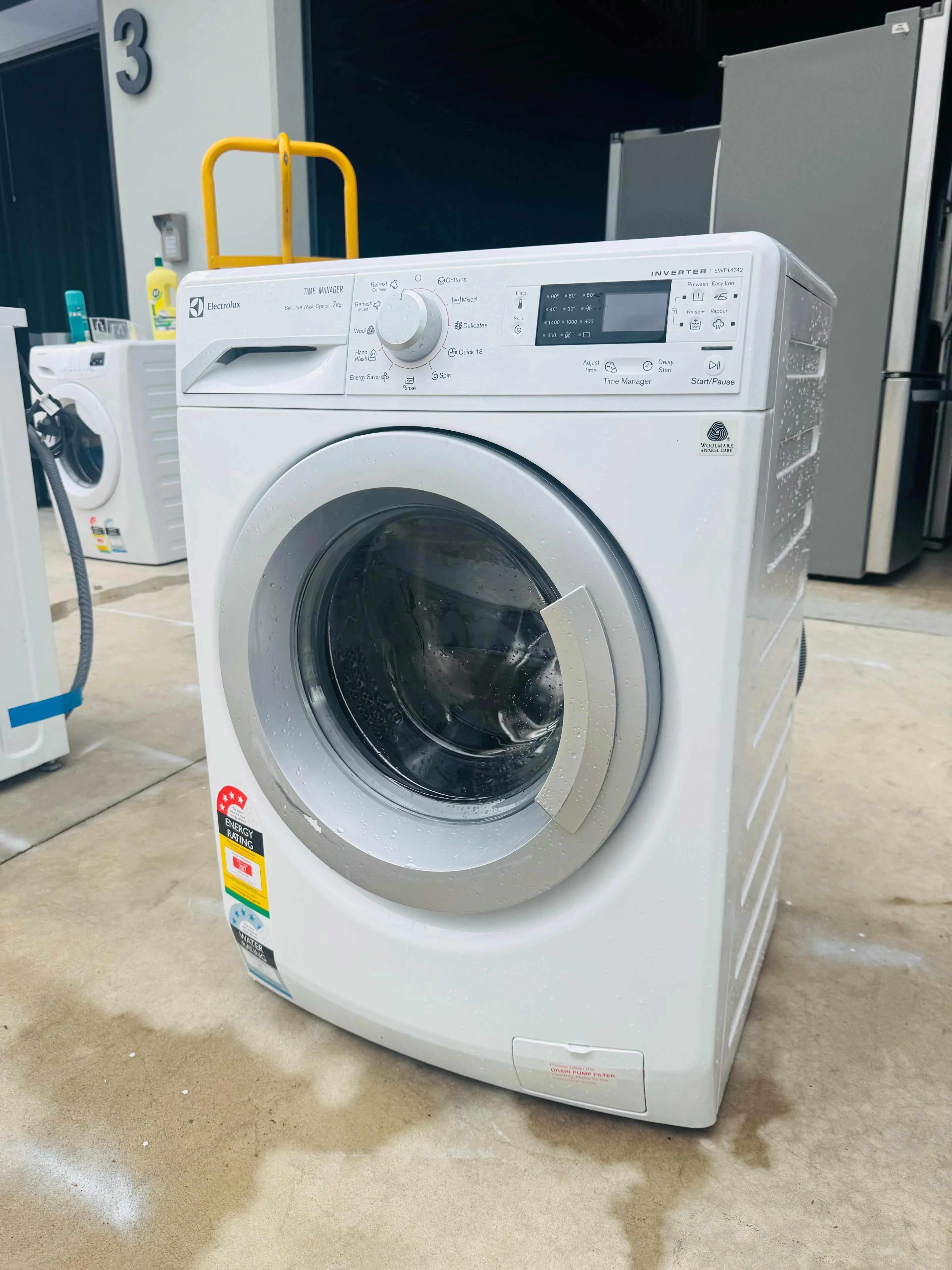 **ELECTROLUX 7KGS FRONT LOADER WASHING MACHINE**
