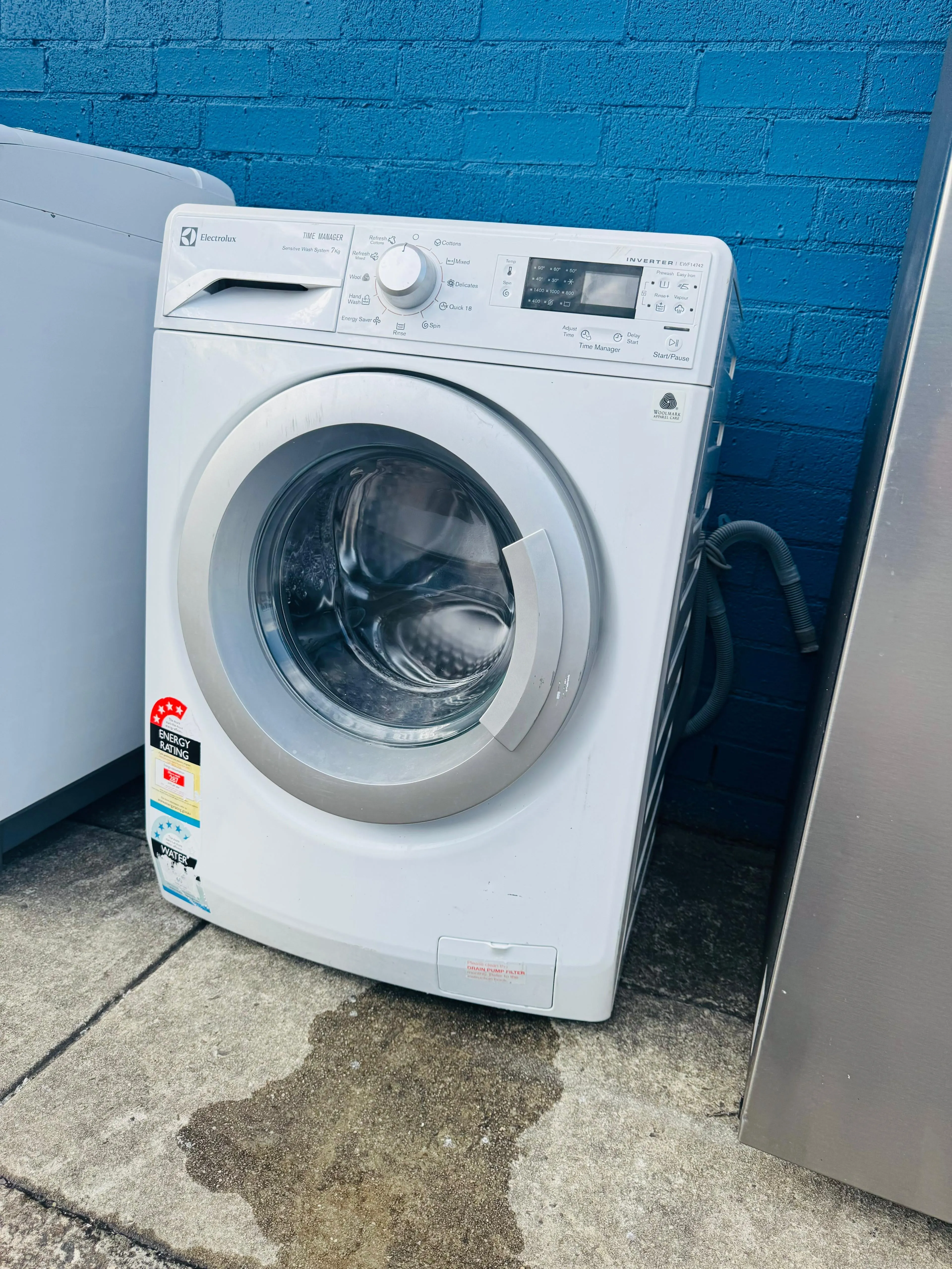**ELECTROLUX 7KGS FRONT LOADER WASHING MACHINE**