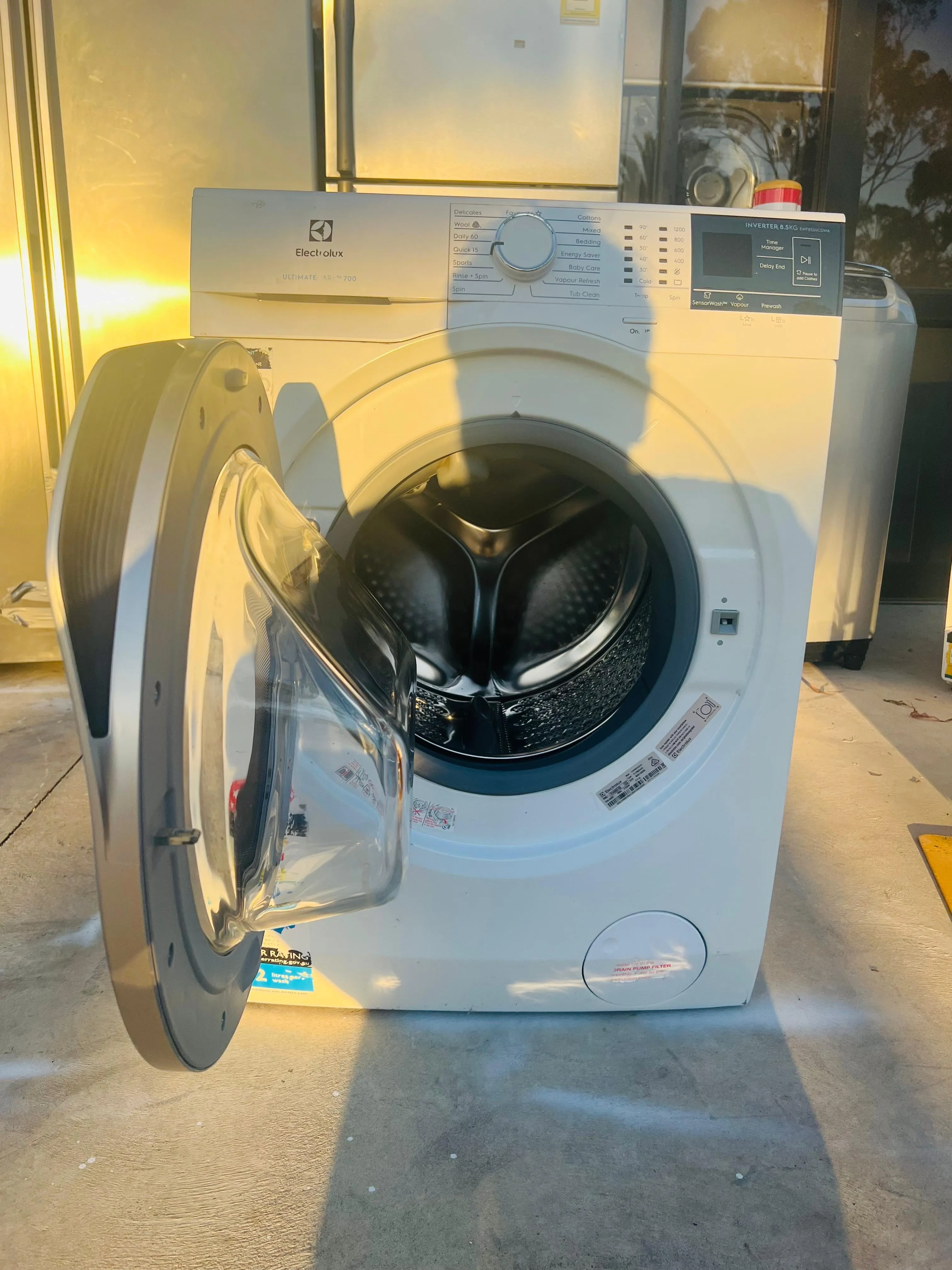 **ELECTROLUX 8.5 KGS FRONT LOADER WASHING MACHINE**