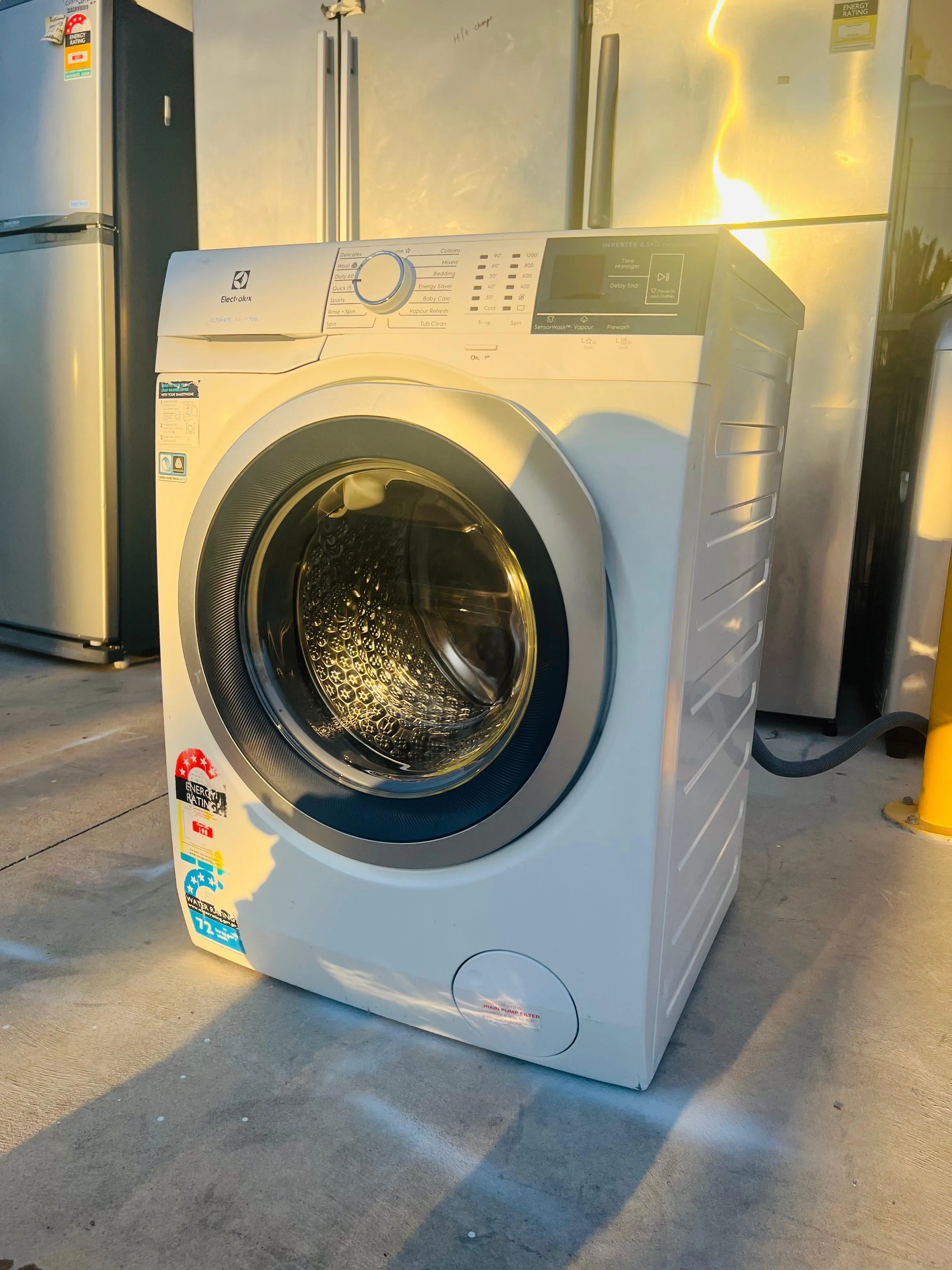 **ELECTROLUX 8.5 KGS FRONT LOADER WASHING MACHINE**