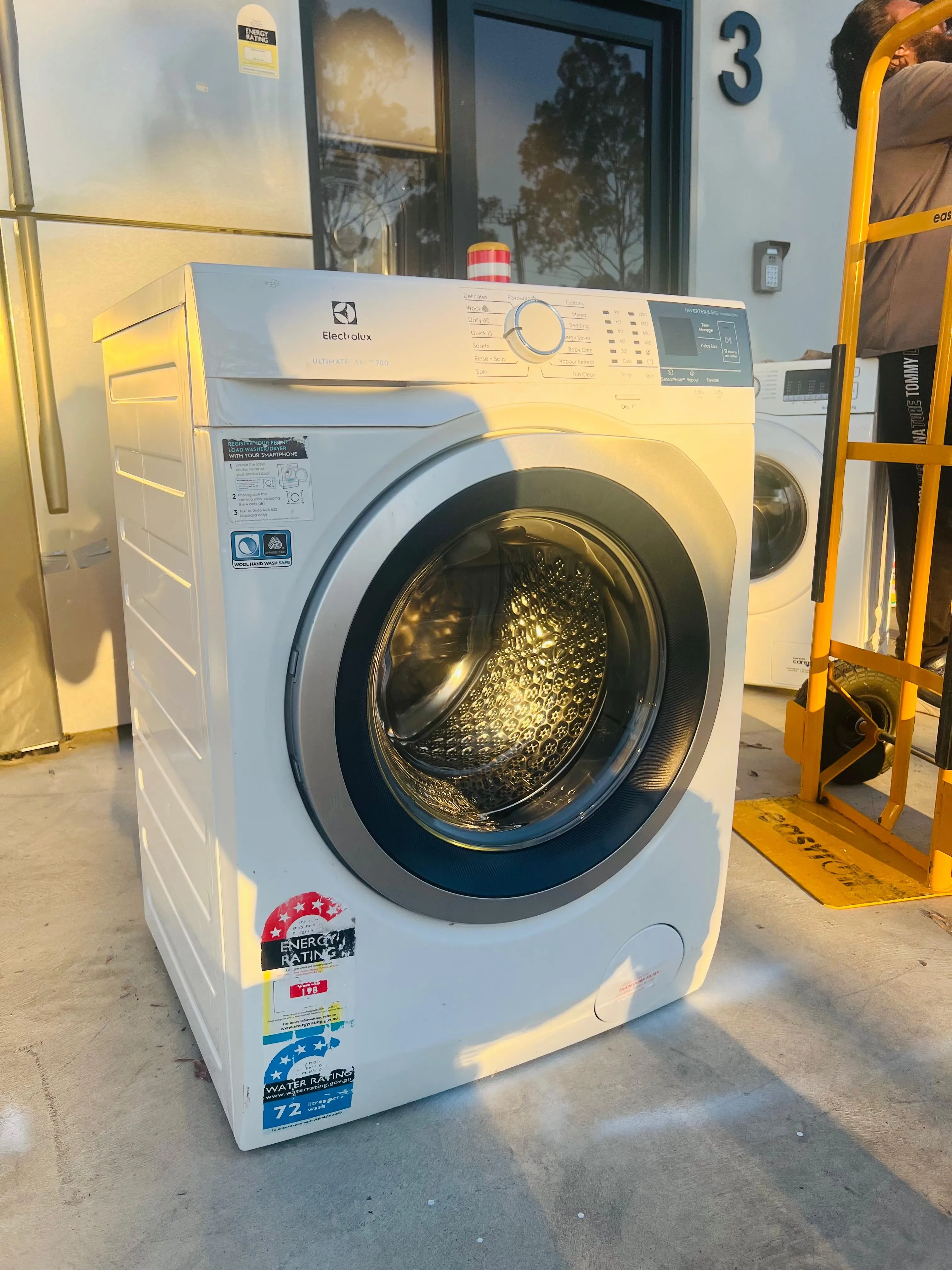 **ELECTROLUX 8.5 KGS FRONT LOADER WASHING MACHINE**