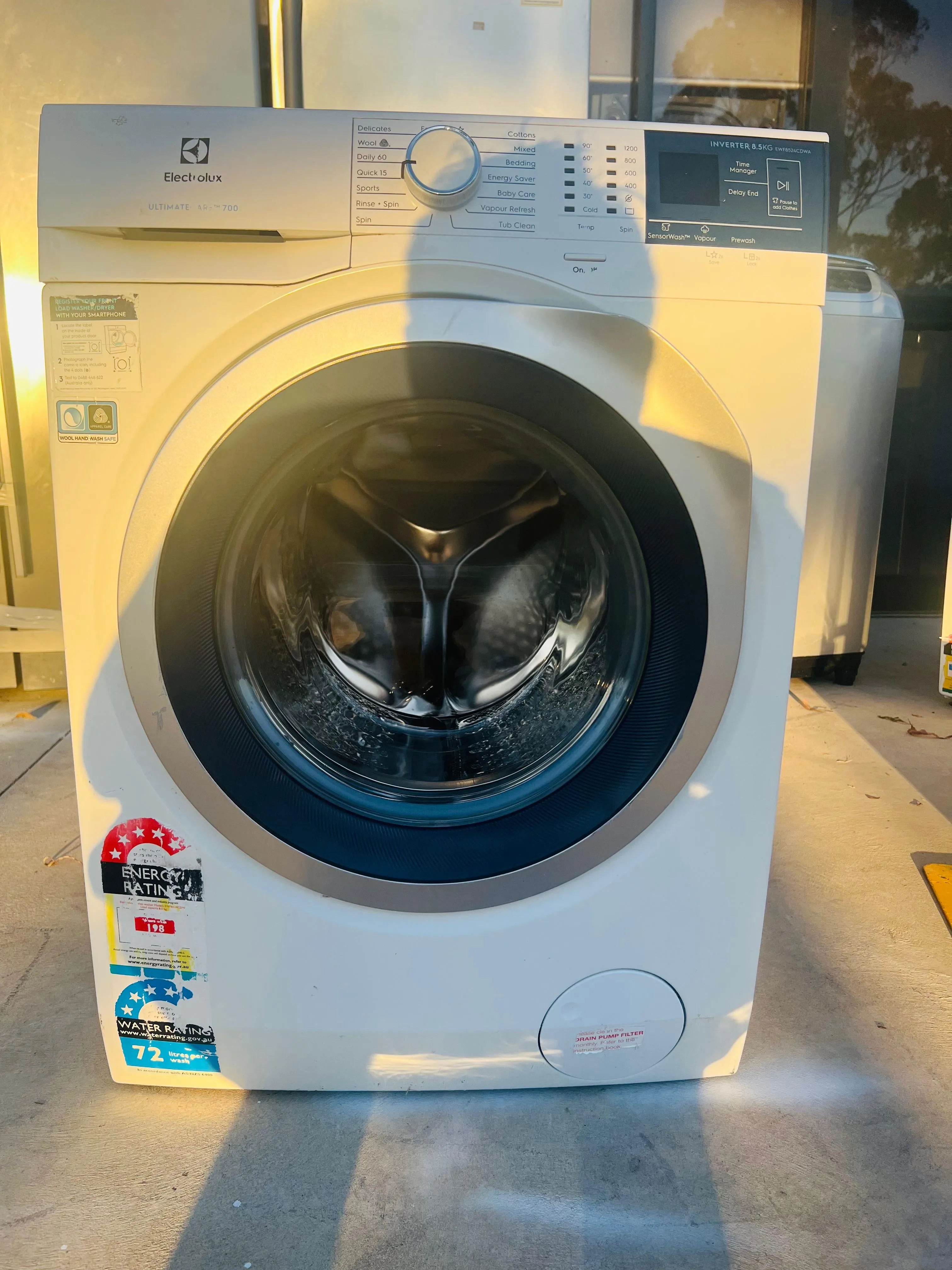 **ELECTROLUX 8.5 KGS FRONT LOADER WASHING MACHINE**