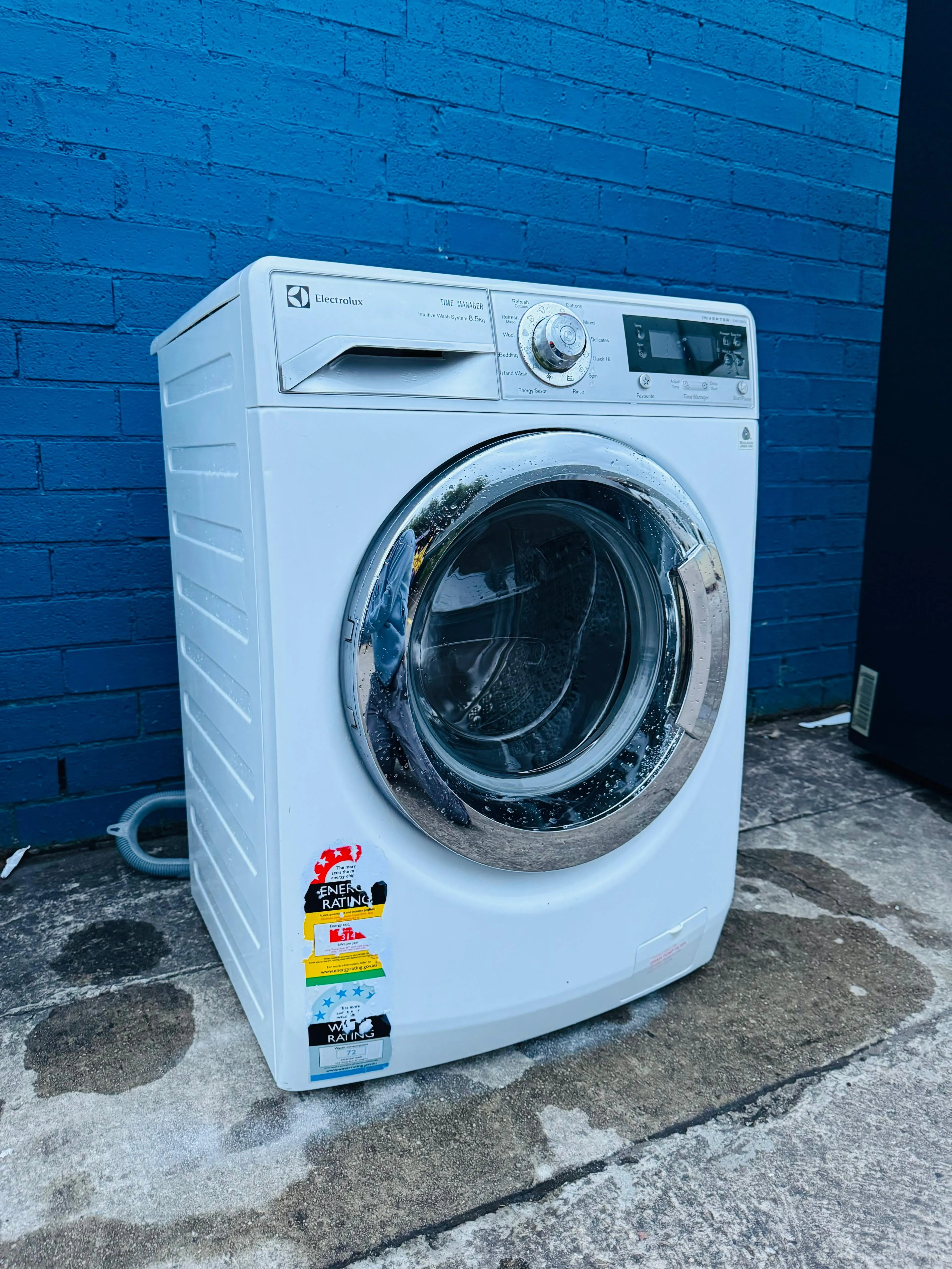 **ELECTROLUX 8.5KGS FRONT LOADER WASHING MACHINE**