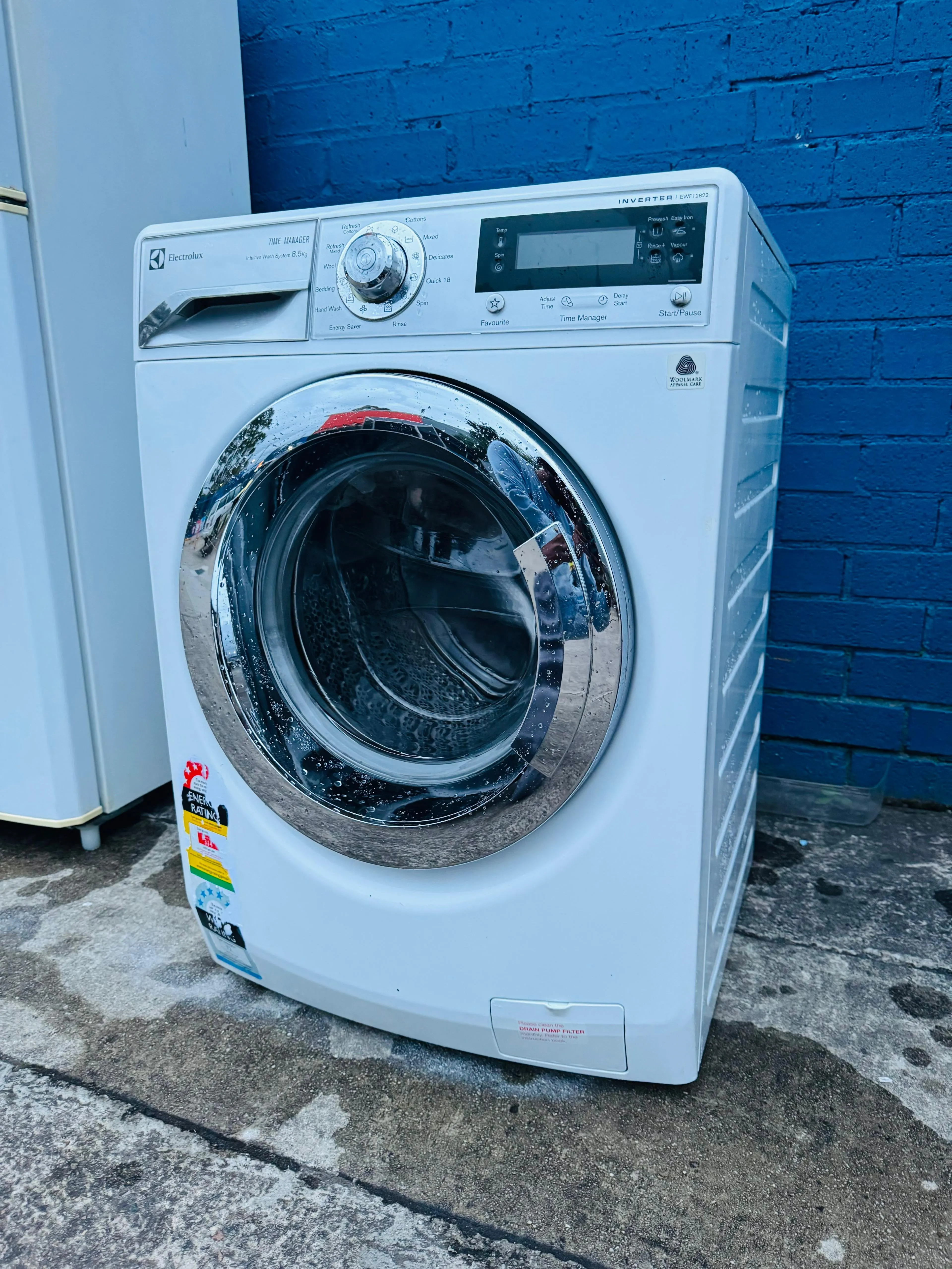 **ELECTROLUX 8.5KGS FRONT LOADER WASHING MACHINE**