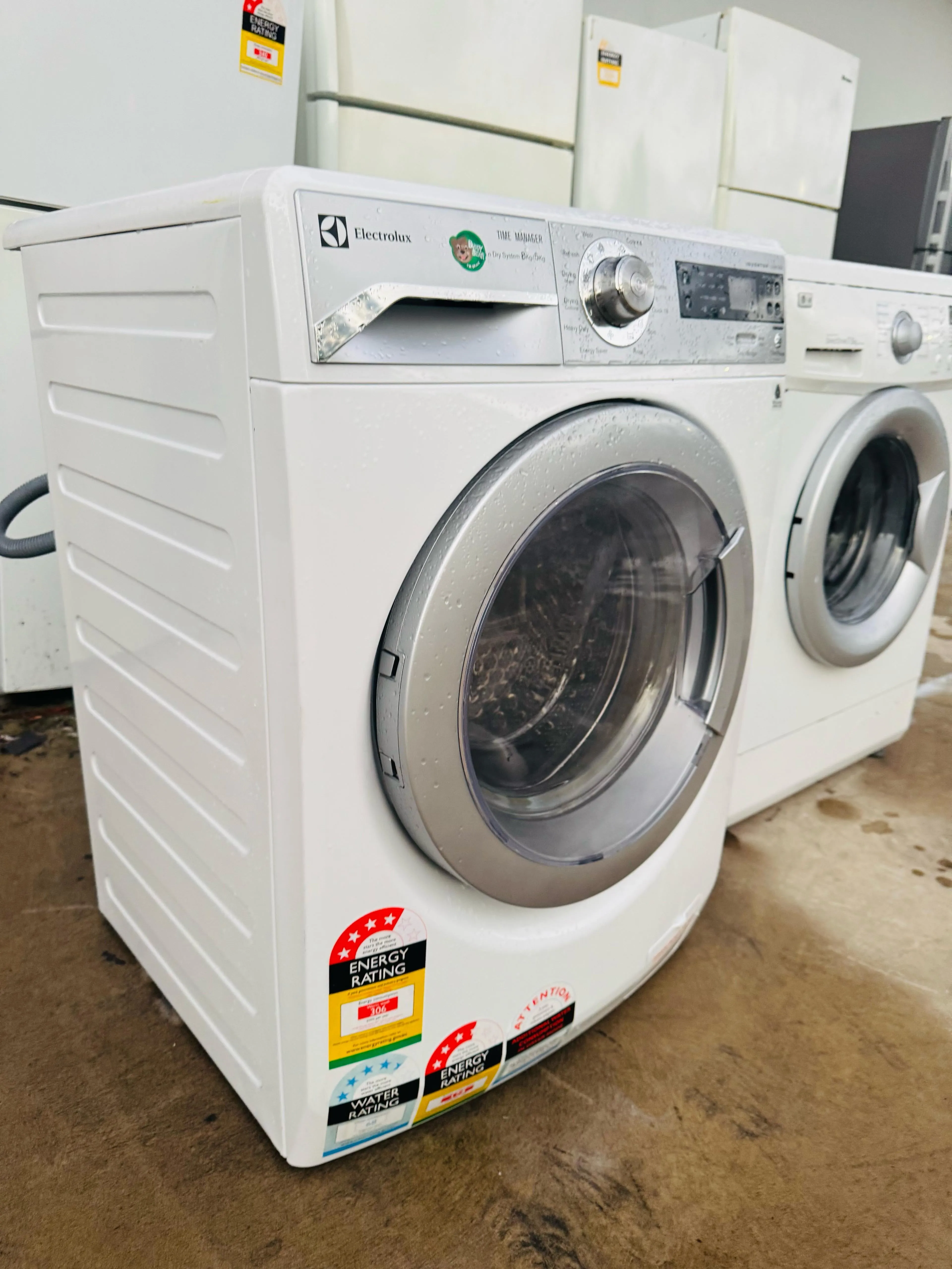 **ELECTROLUX 8KGS FRONT LOADER WASHING MACHINE**