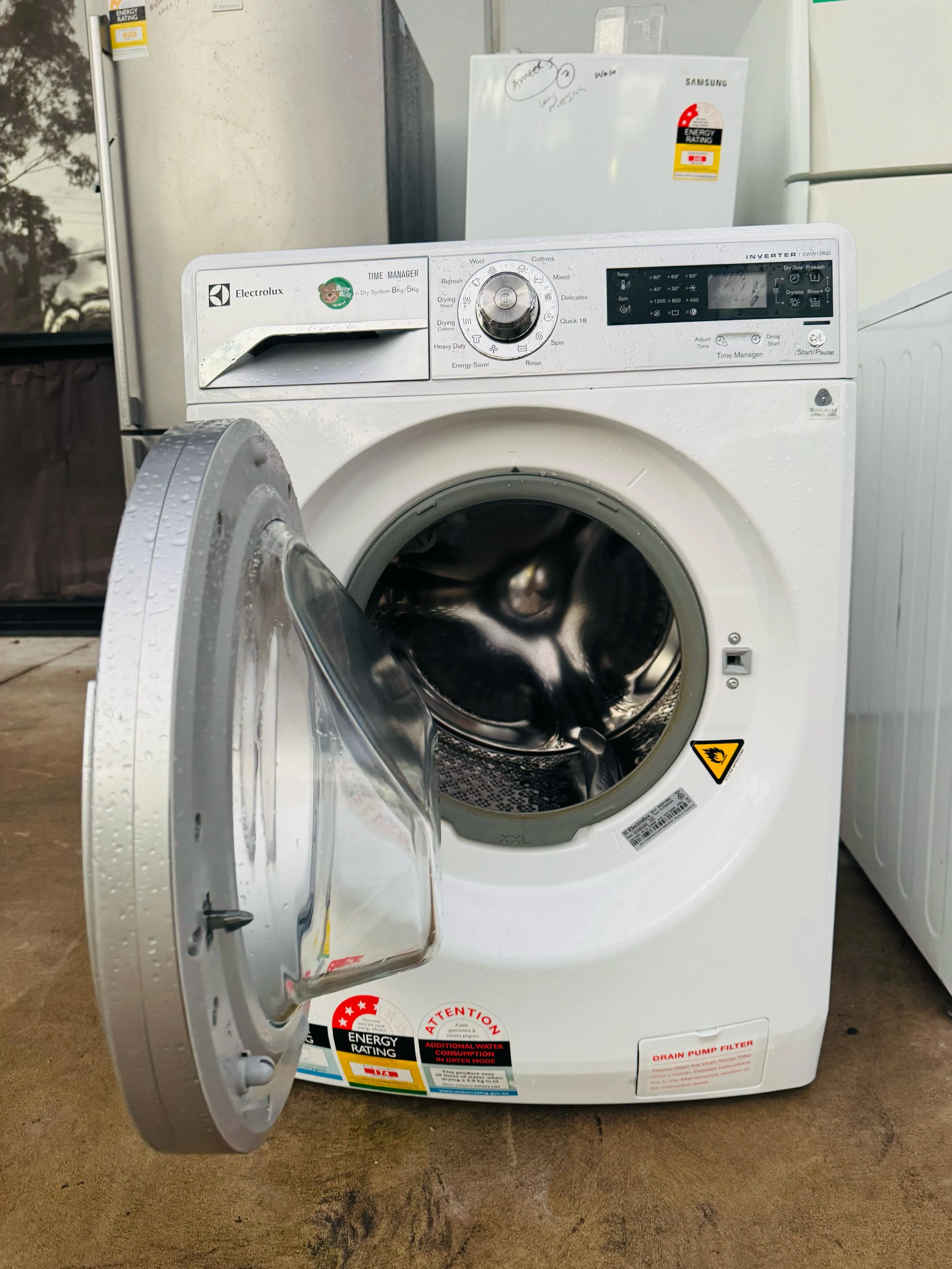 **ELECTROLUX 8KGS FRONT LOADER WASHING MACHINE**