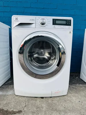 **ELECTROLUX 9KGS FRONT LOADER WASHING MACHINE**