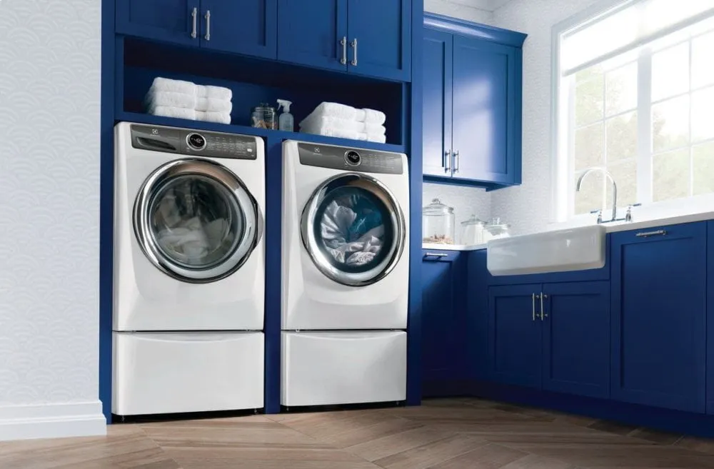 Electrolux EFLS527UIW Front Load Perfect Steam&#8482; Washer With Luxcare Wash - 4.3 Cu. Ft