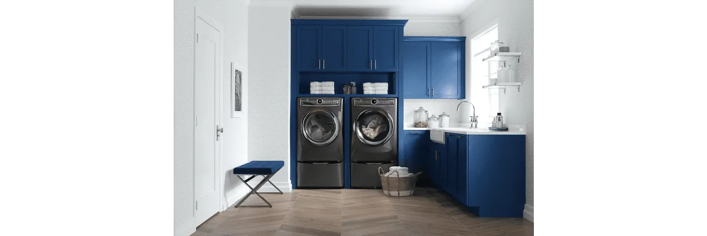 Electrolux EFMG527UTT Front Load Perfect Steam&#8482; Gas Dryer With Luxcare Dry And Instant Refresh - 8.0 Cu. Ft.